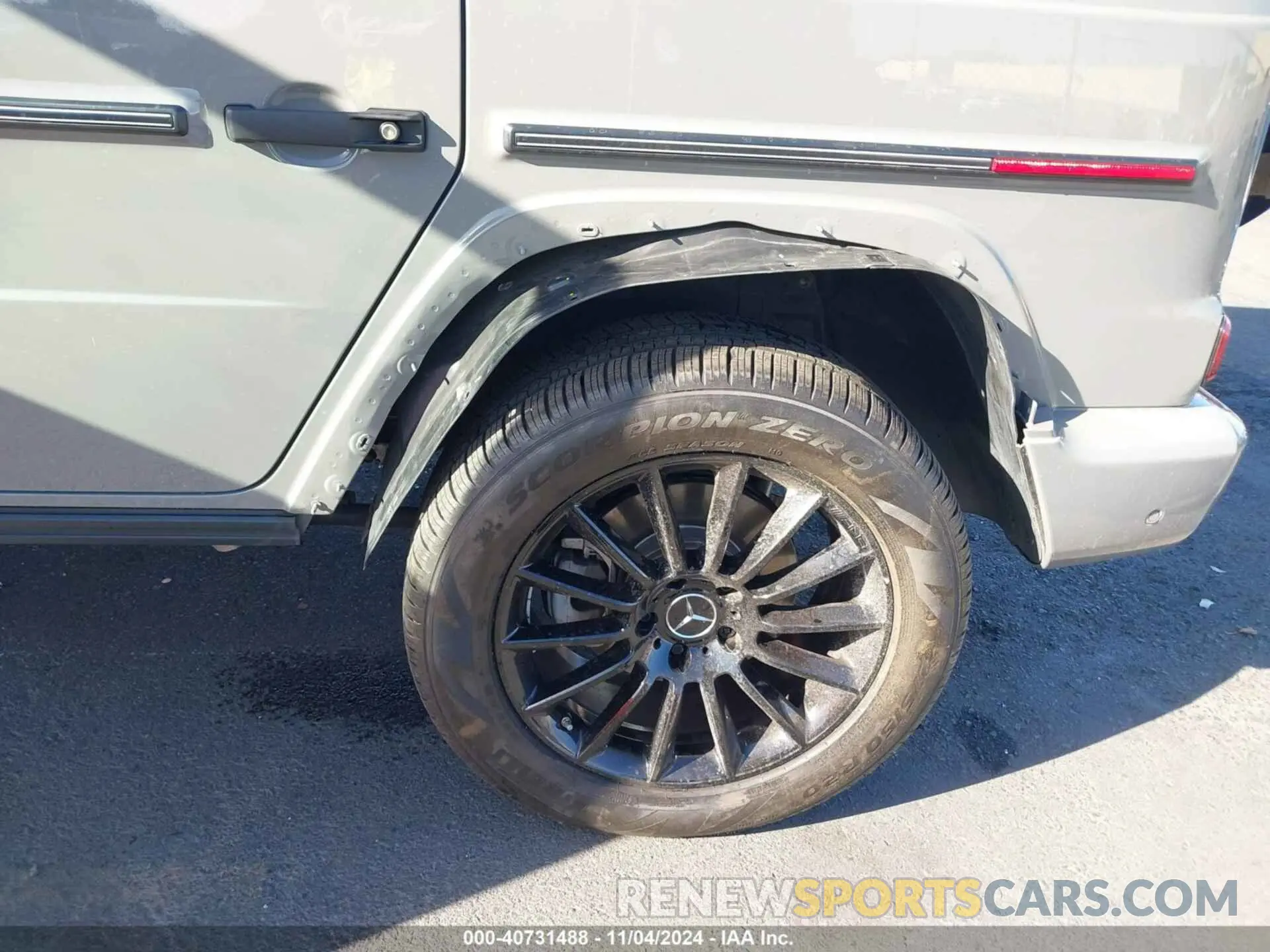 18 Photograph of a damaged car W1NYC6BJ6RX493358 MERCEDES-BENZ G 550 2024