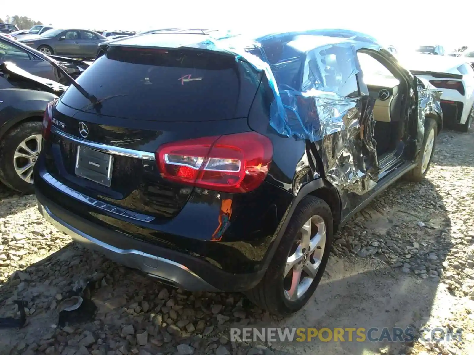 4 Photograph of a damaged car WDCTG4EB1KJ547893 MERCEDES-BENZ G CLASS 2019