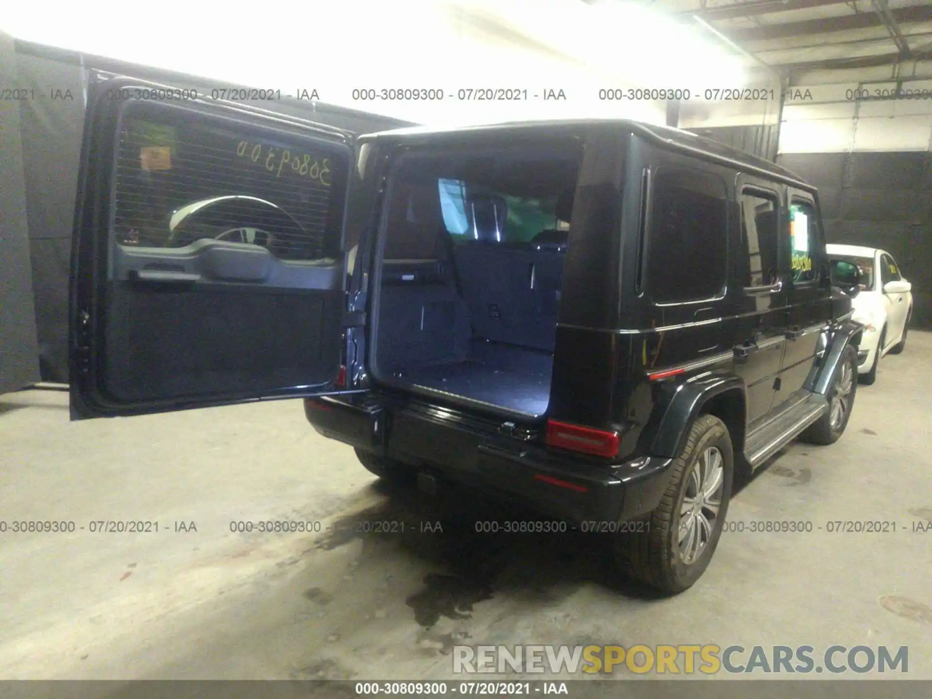 4 Photograph of a damaged car WDCYC6BJXKX318974 MERCEDES-BENZ G-CLASS 2019