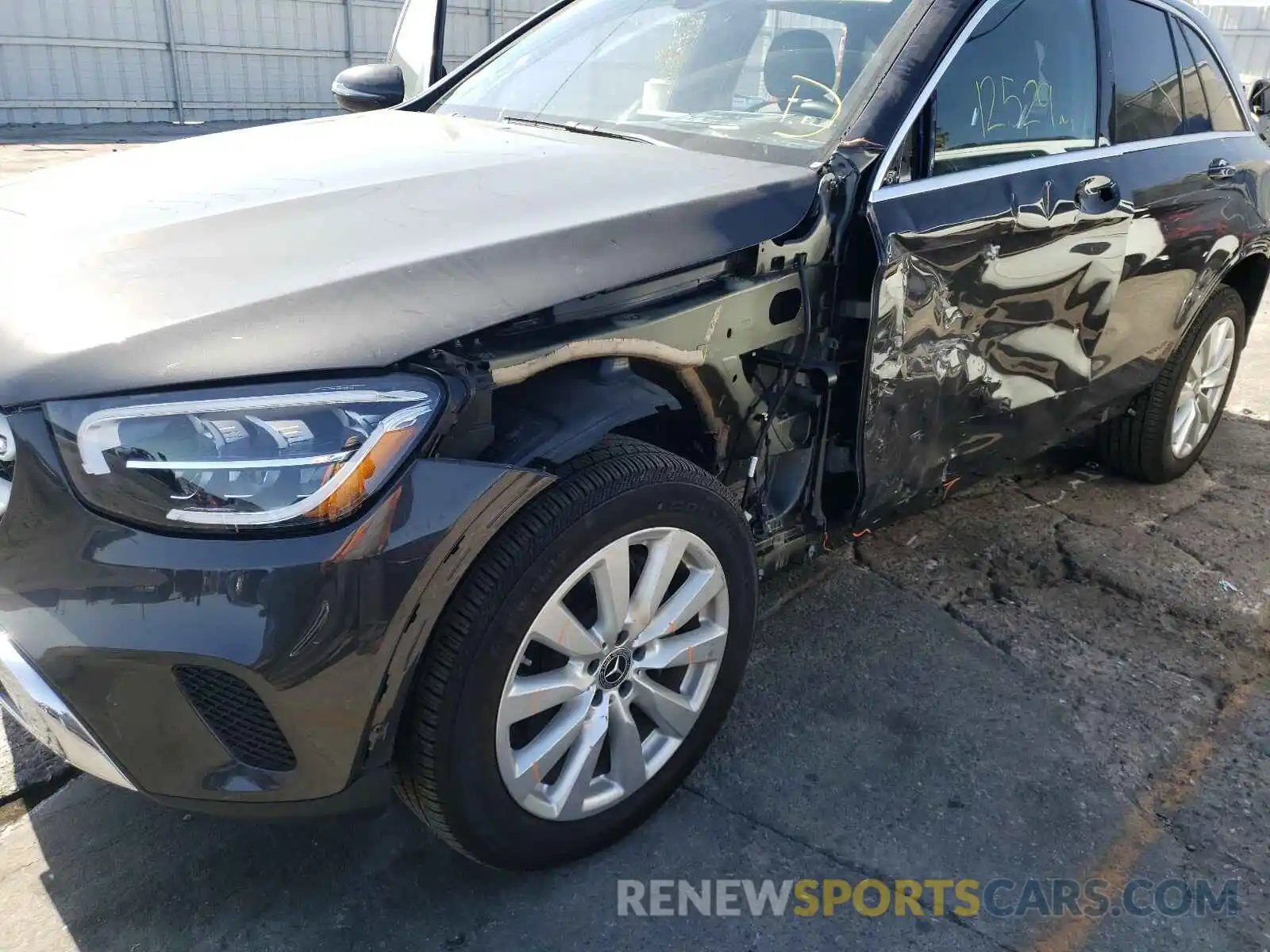 9 Photograph of a damaged car WDC0G8DB6LF751556 MERCEDES-BENZ G CLASS 2020