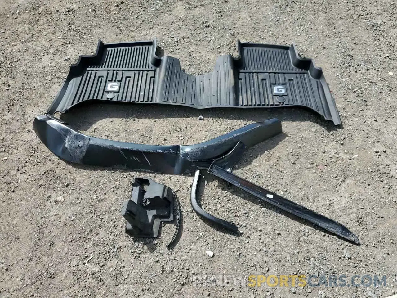 13 Photograph of a damaged car W1NYC6BJ6MX388795 MERCEDES-BENZ G-CLASS 2021