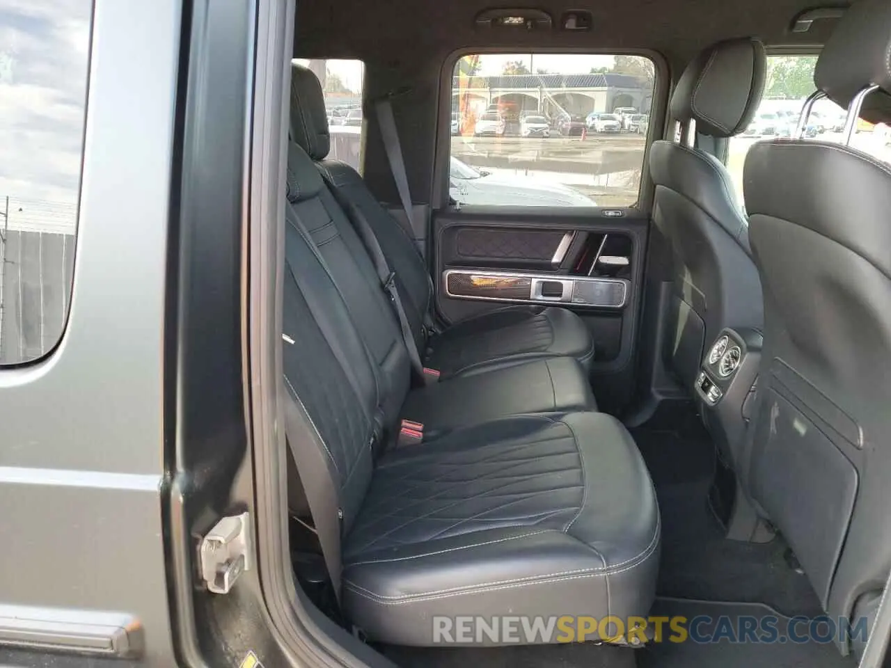 11 Photograph of a damaged car W1NYC7HJ2MX422289 MERCEDES-BENZ G-CLASS 2021