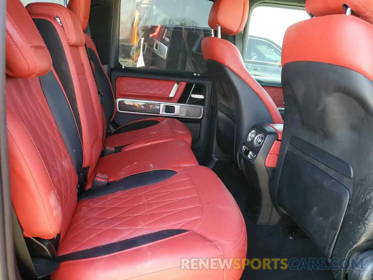 11 Photograph of a damaged car W1NYC7HJ8MX418781 MERCEDES-BENZ G-CLASS 2021