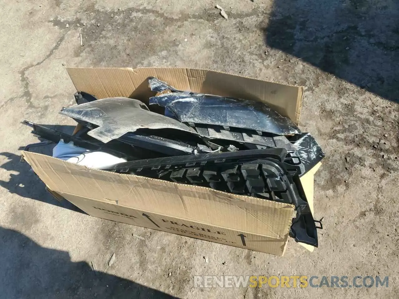 13 Photograph of a damaged car W1NYC7HJ2RX504532 MERCEDES-BENZ G-CLASS 2024
