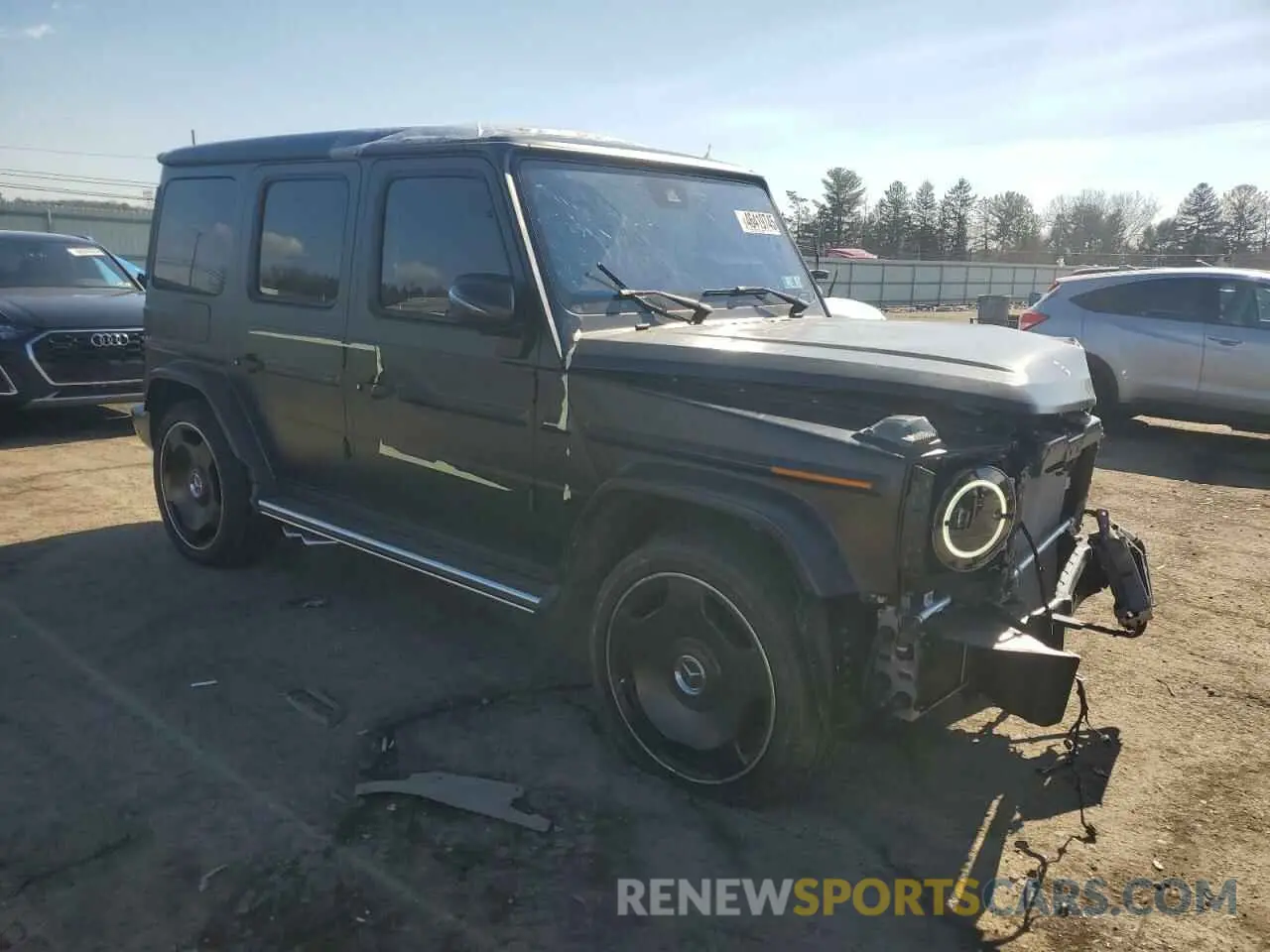 4 Photograph of a damaged car W1NYC7HJ2RX504532 MERCEDES-BENZ G-CLASS 2024
