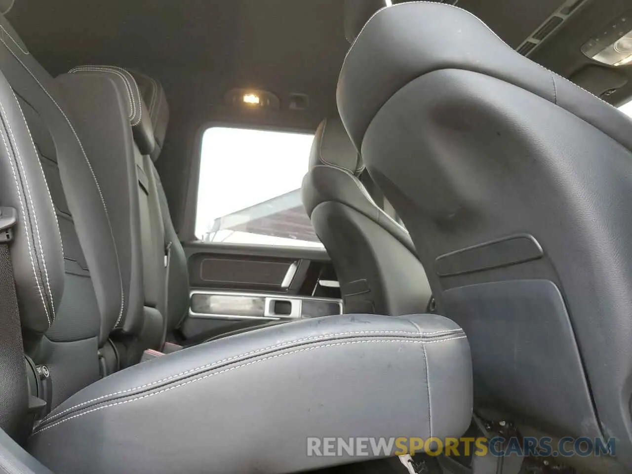 11 Photograph of a damaged car W1NYC7HJ2RX514218 MERCEDES-BENZ G-CLASS 2024