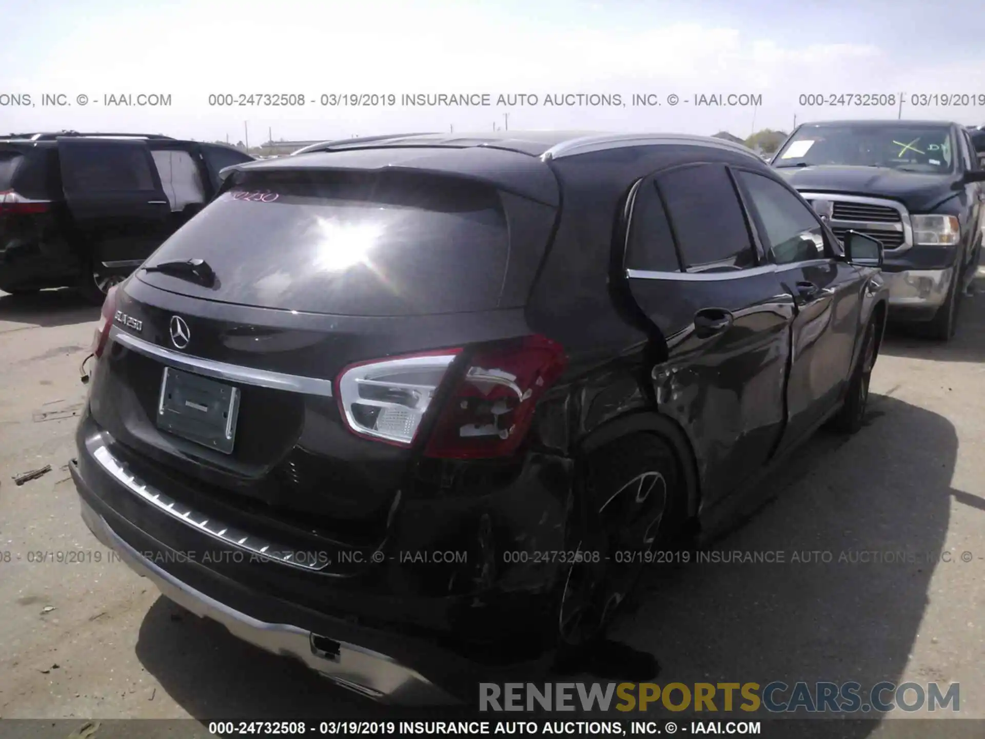 4 Photograph of a damaged car WDCTG4EB0KU008244 MERCEDES-BENZ GLA 2019