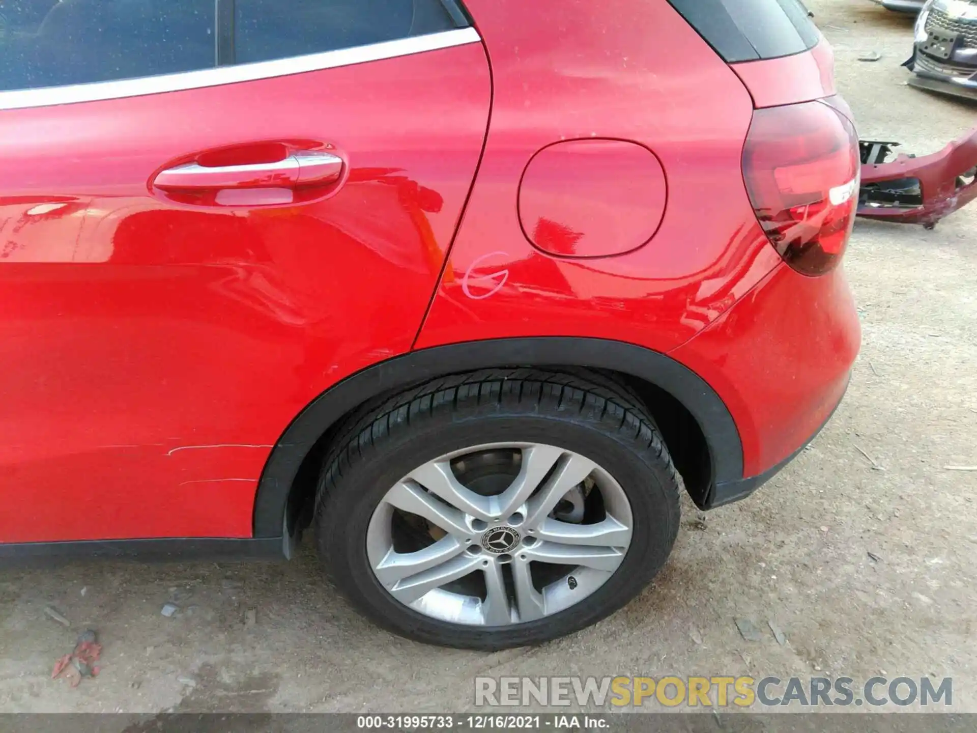 12 Photograph of a damaged car WDCTG4EB2KU010528 MERCEDES-BENZ GLA 2019