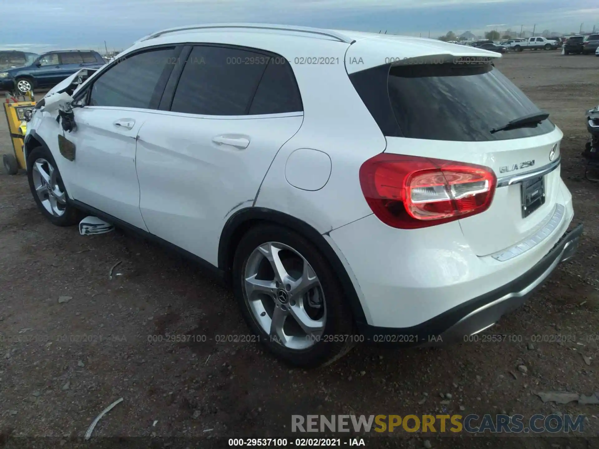 3 Photograph of a damaged car WDCTG4EB2KU013820 MERCEDES-BENZ GLA 2019