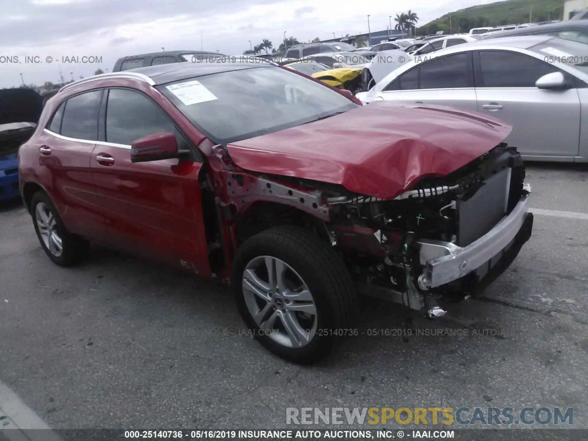 1 Photograph of a damaged car WDCTG4EB3KU011204 MERCEDES-BENZ GLA 2019