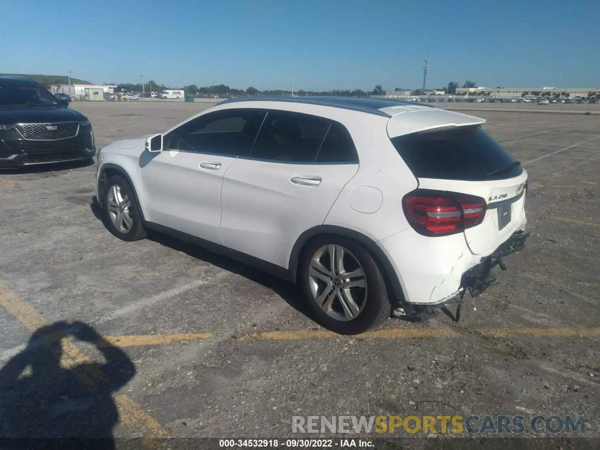 3 Photograph of a damaged car WDCTG4EB3KU019464 MERCEDES-BENZ GLA 2019