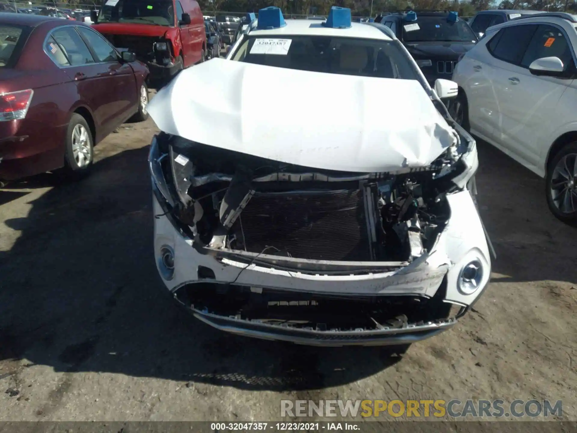 6 Photograph of a damaged car WDCTG4EB4KU000387 MERCEDES-BENZ GLA 2019