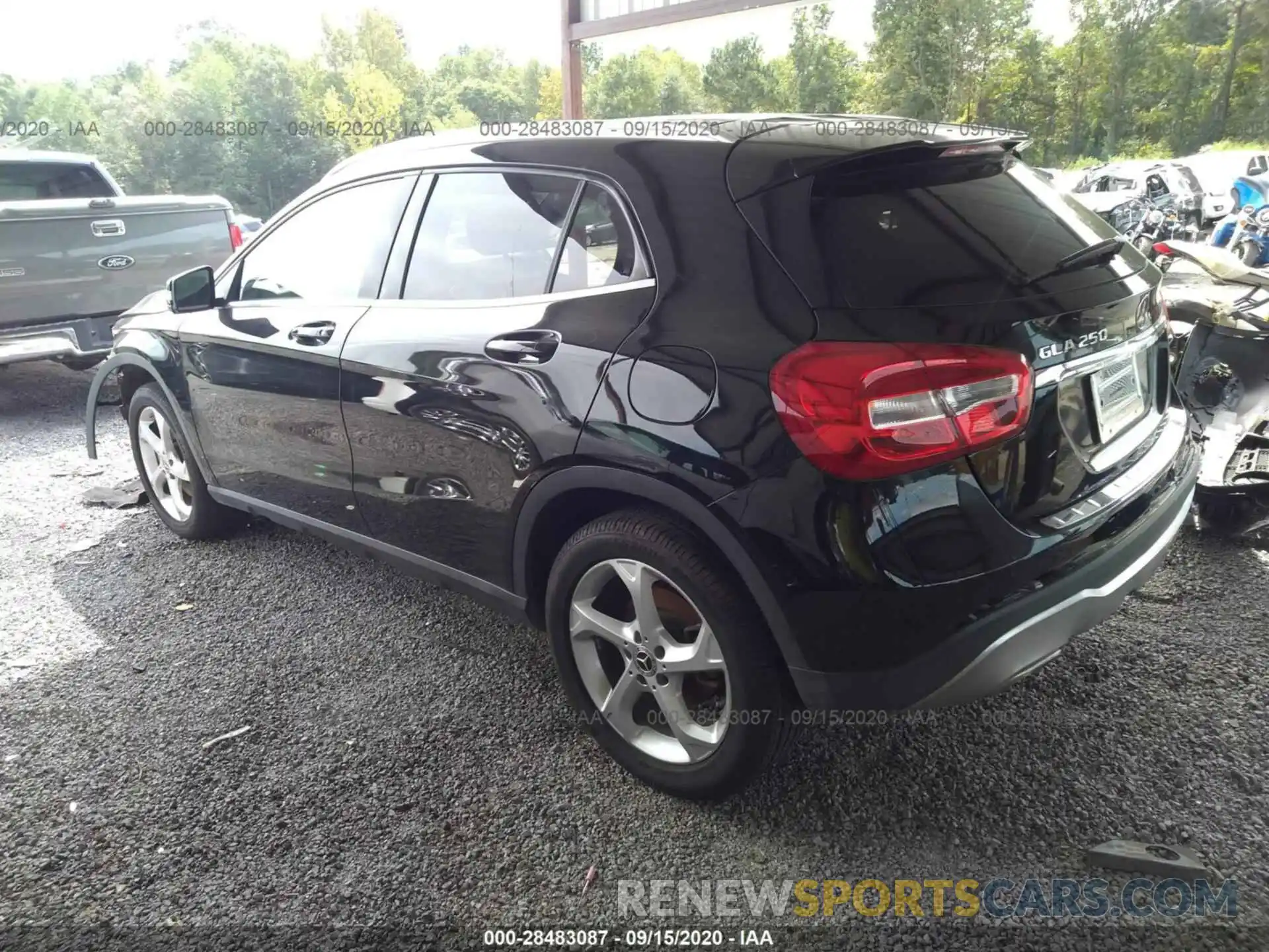 3 Photograph of a damaged car WDCTG4EB5KJ532829 MERCEDES-BENZ GLA 2019