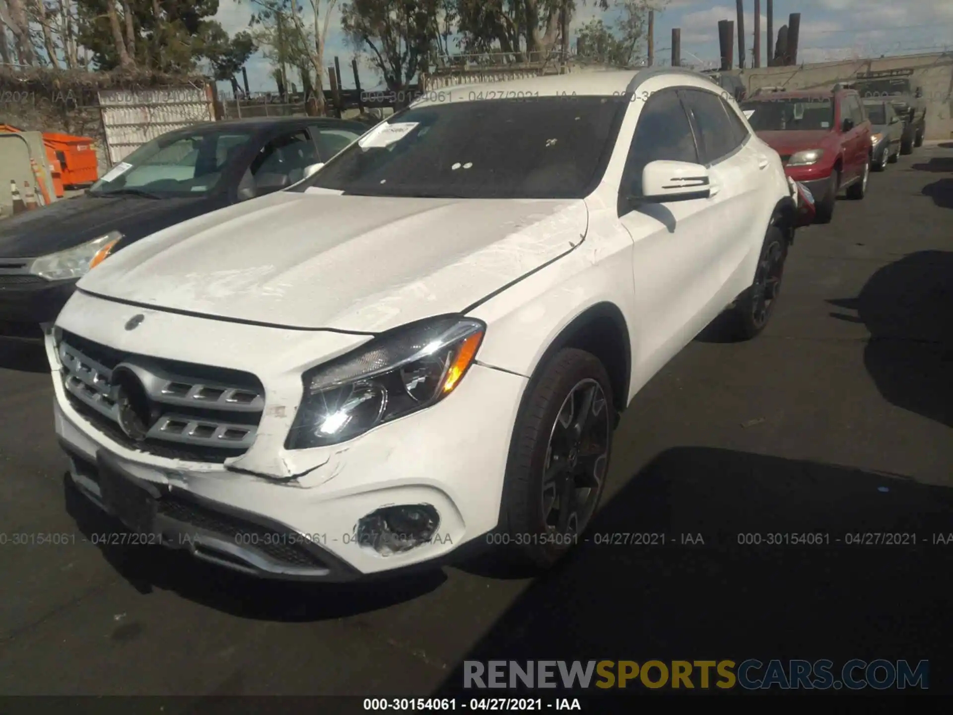 2 Photograph of a damaged car WDCTG4EB5KJ580234 MERCEDES-BENZ GLA 2019