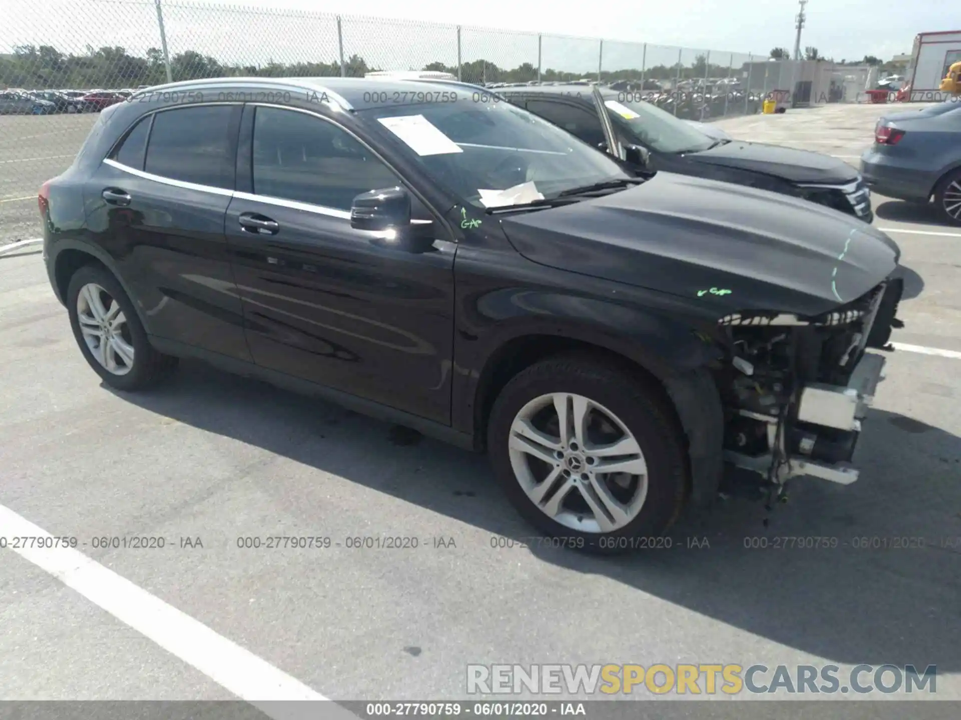 1 Photograph of a damaged car WDCTG4EB5KU010149 MERCEDES-BENZ GLA 2019