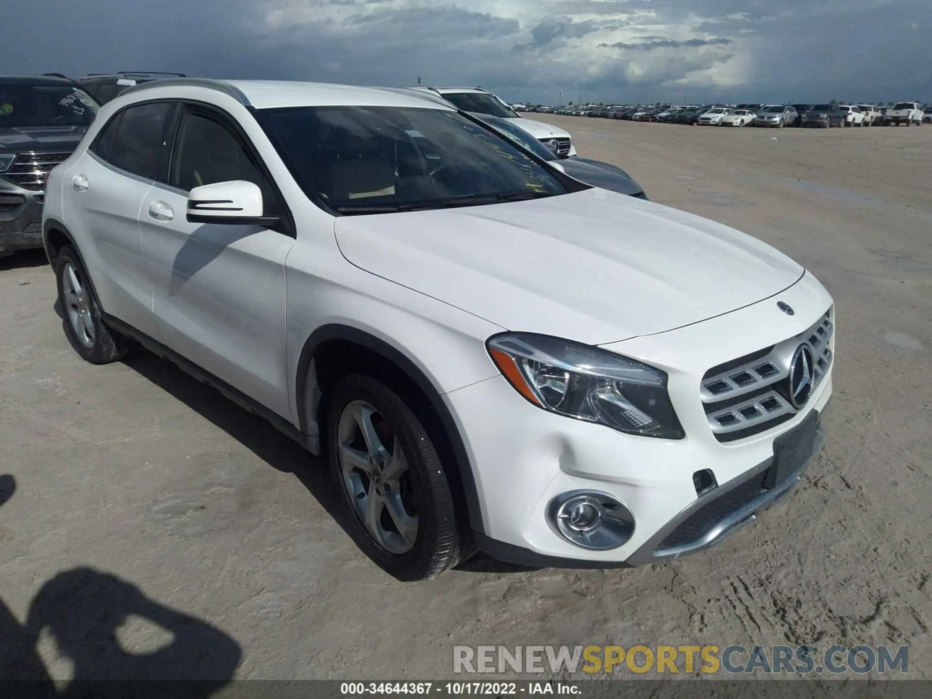 1 Photograph of a damaged car WDCTG4EB6KJ582512 MERCEDES-BENZ GLA 2019