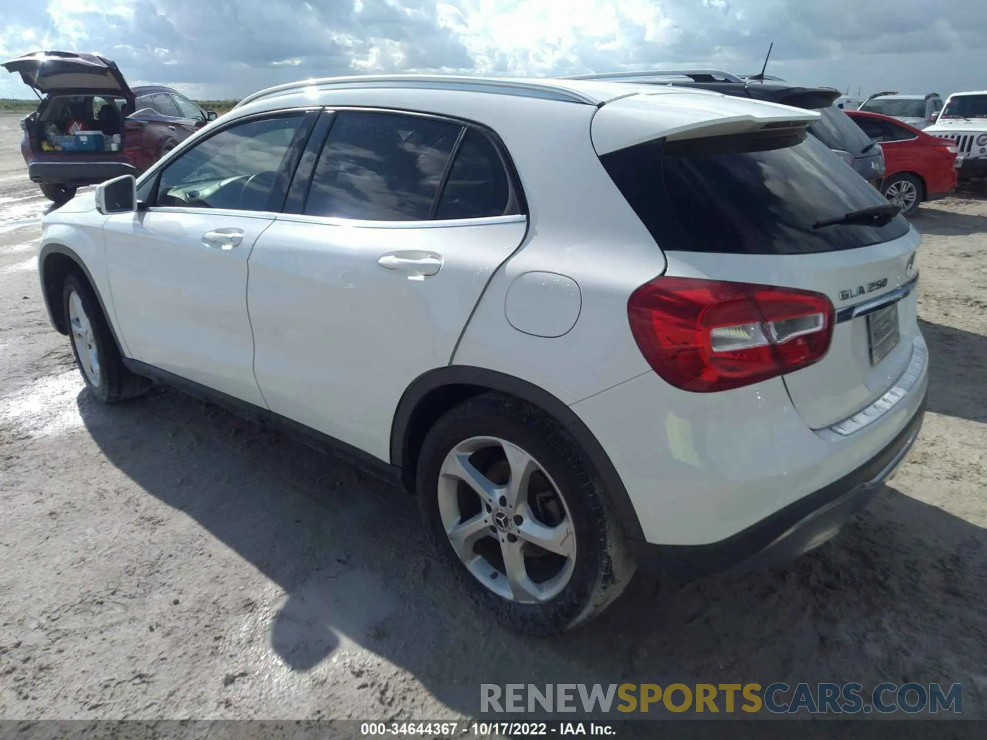 3 Photograph of a damaged car WDCTG4EB6KJ582512 MERCEDES-BENZ GLA 2019