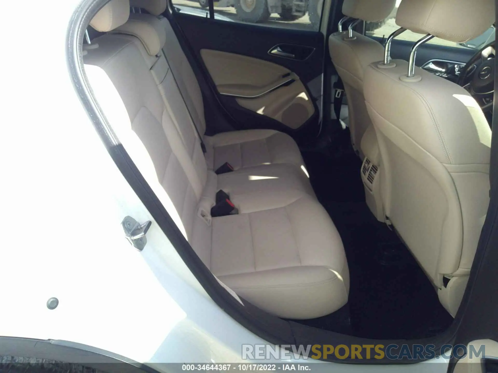 8 Photograph of a damaged car WDCTG4EB6KJ582512 MERCEDES-BENZ GLA 2019