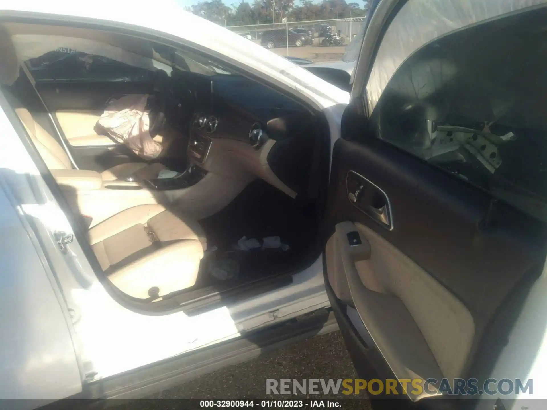 5 Photograph of a damaged car WDCTG4EB6KU000293 MERCEDES-BENZ GLA 2019