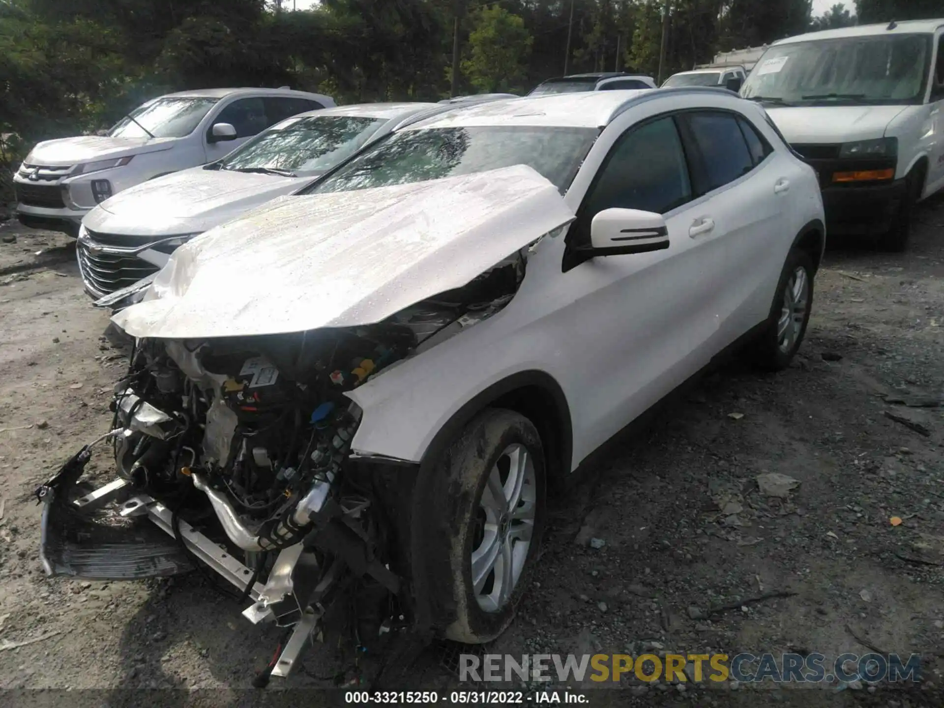 2 Photograph of a damaged car WDCTG4EB6KU019605 MERCEDES-BENZ GLA 2019