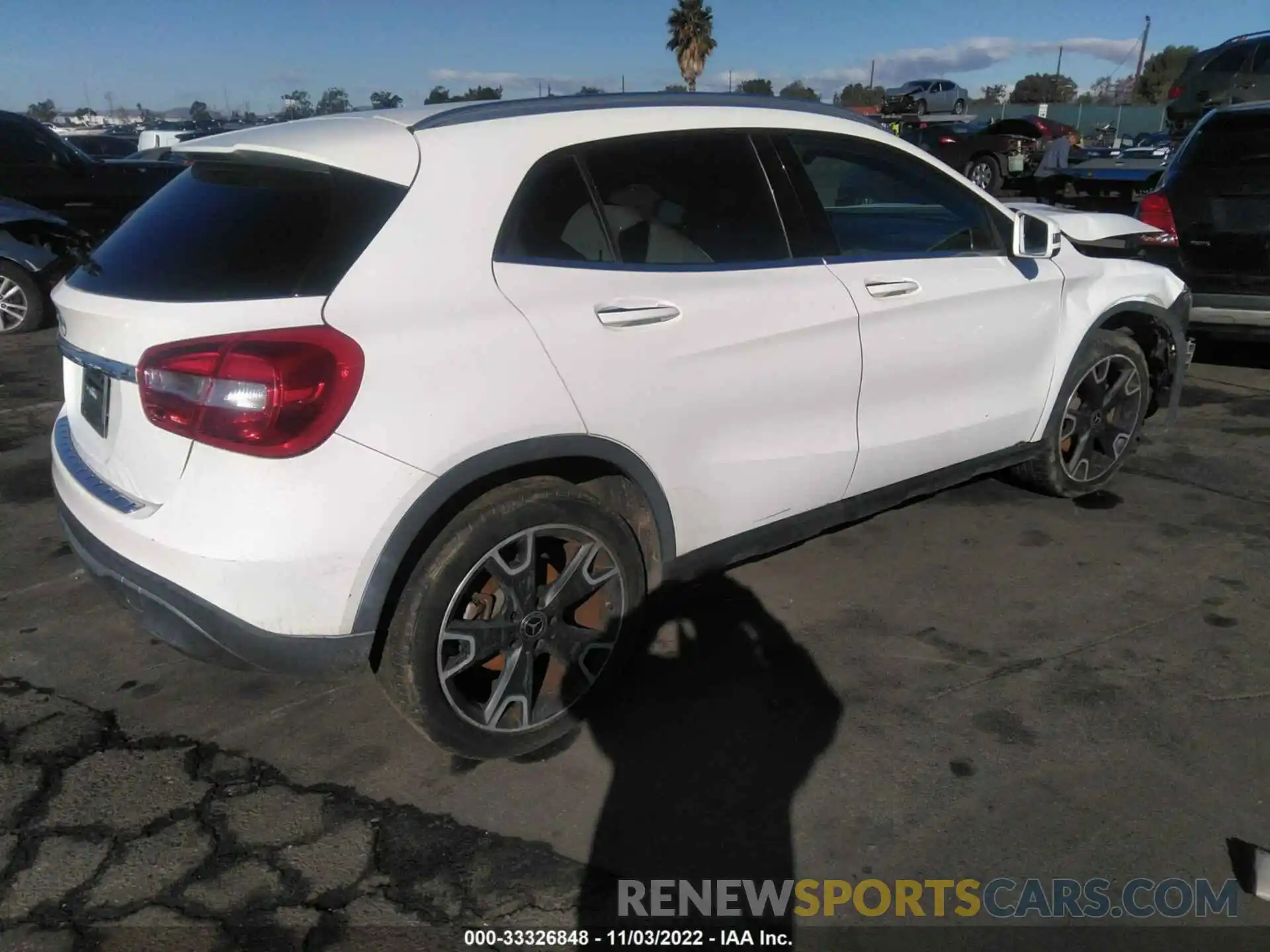 4 Photograph of a damaged car WDCTG4EB7KU004207 MERCEDES-BENZ GLA 2019