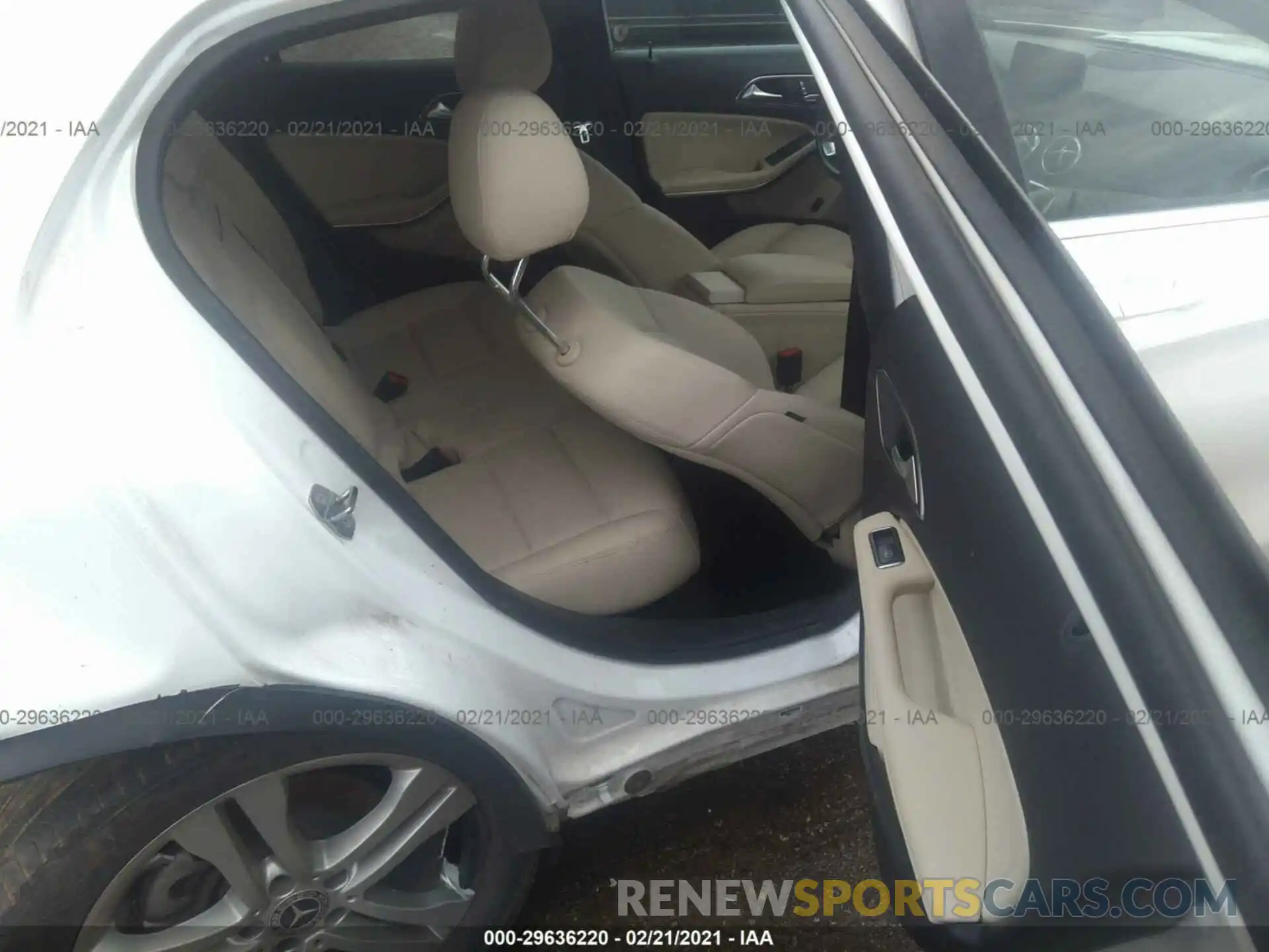 8 Photograph of a damaged car WDCTG4EB7KU004594 MERCEDES-BENZ GLA 2019