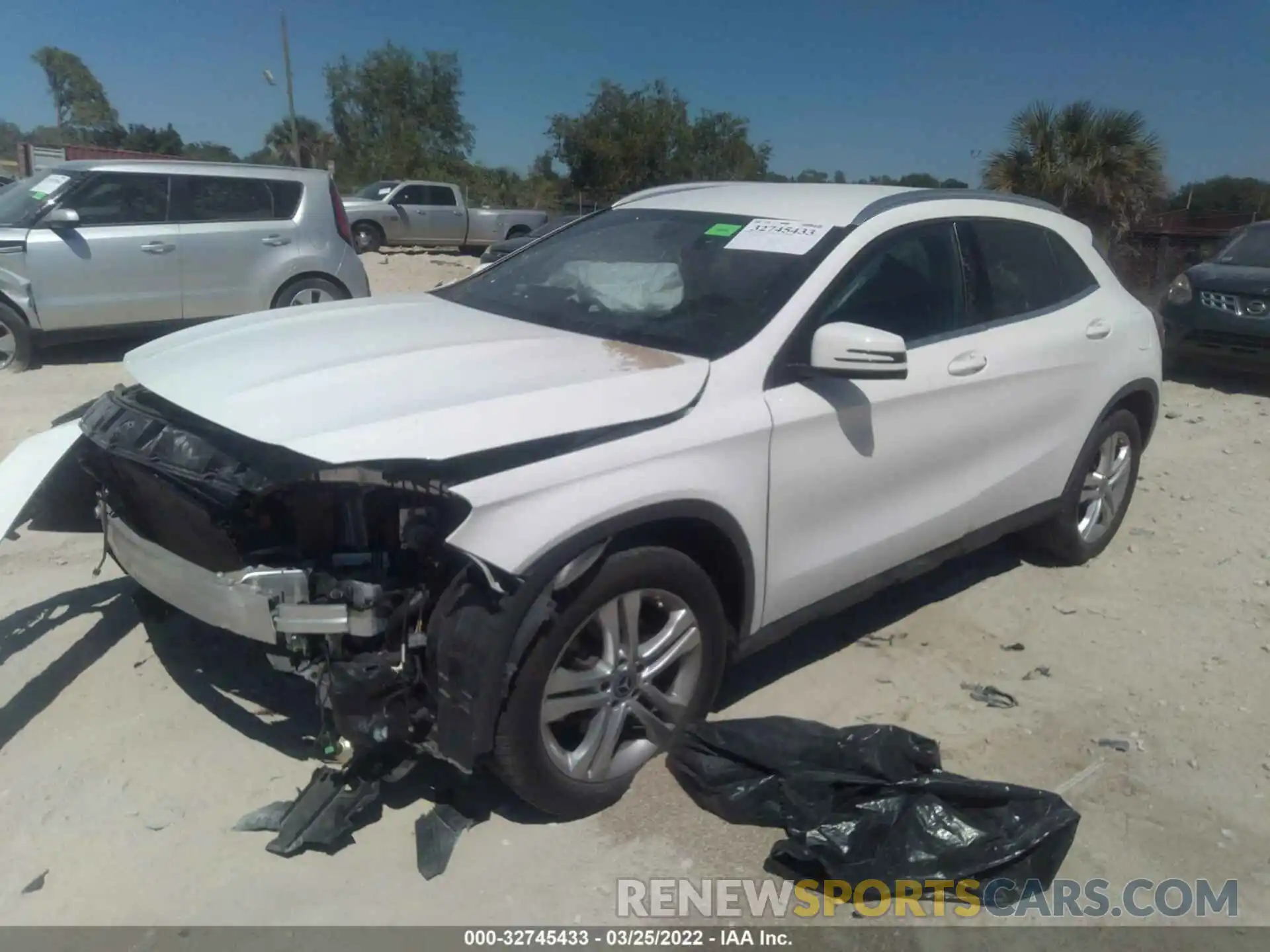 2 Photograph of a damaged car WDCTG4EB7KU015238 MERCEDES-BENZ GLA 2019