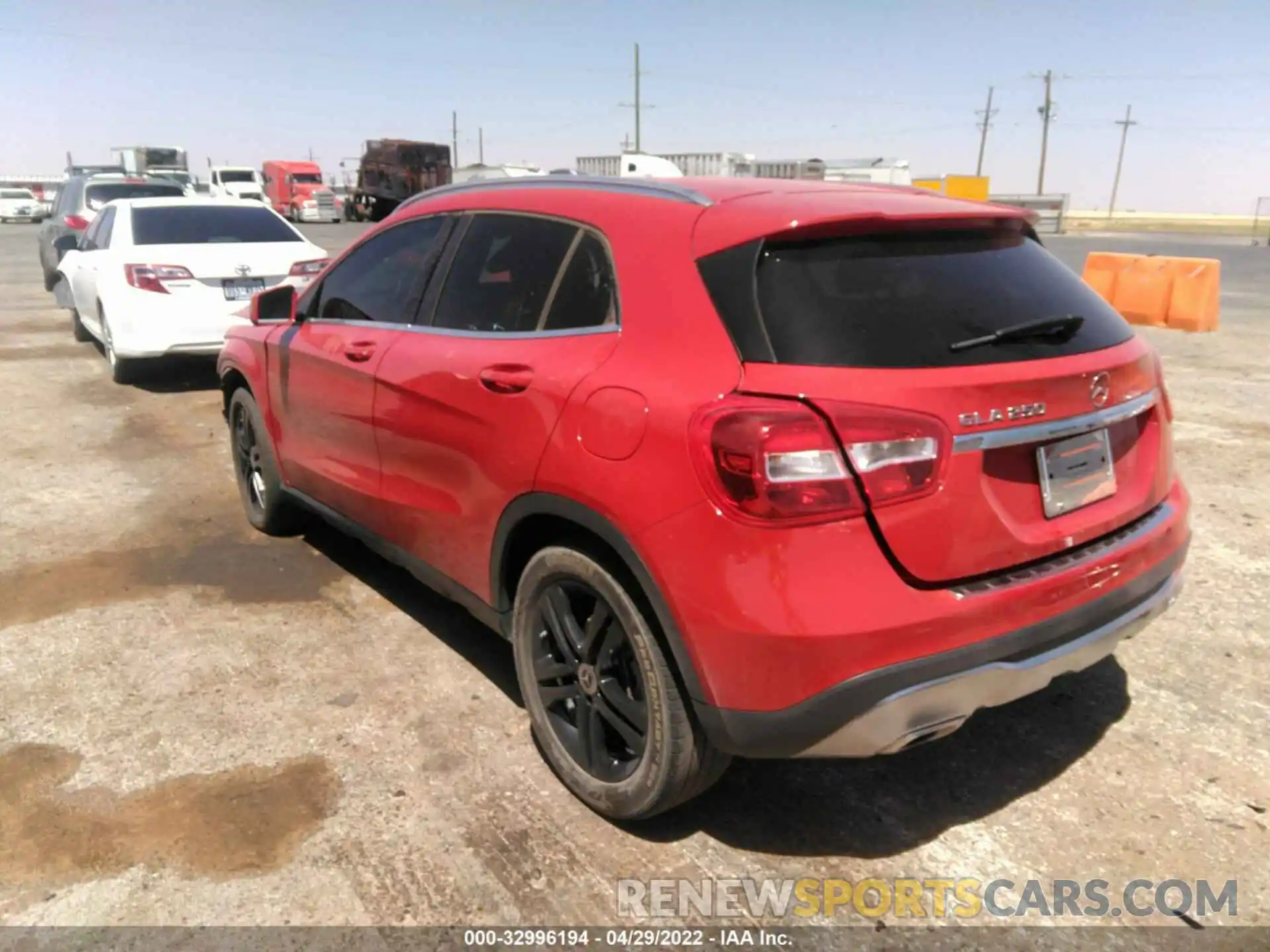 3 Photograph of a damaged car WDCTG4EB8KU010680 MERCEDES-BENZ GLA 2019