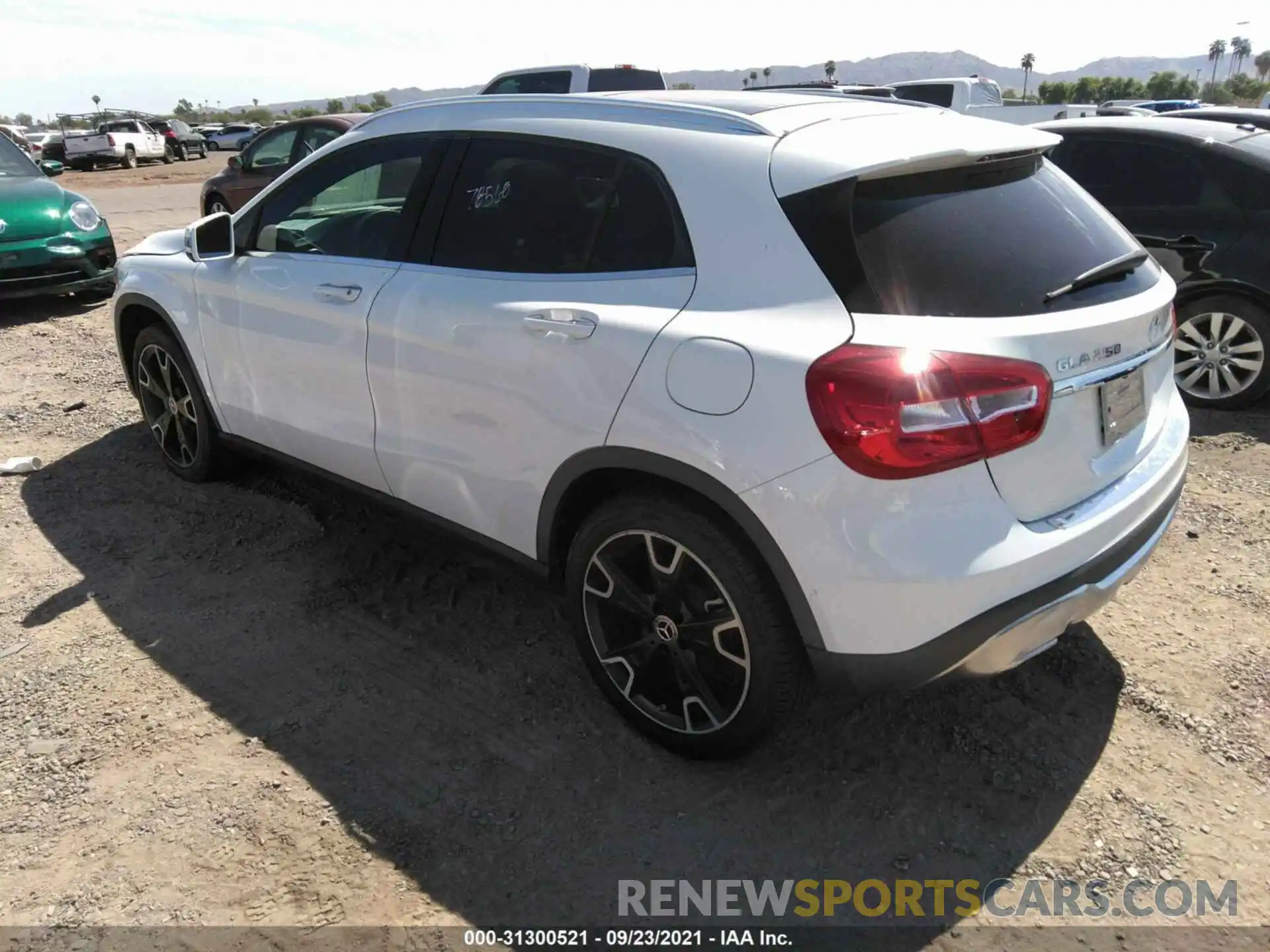 3 Photograph of a damaged car WDCTG4EB8KU016592 MERCEDES-BENZ GLA 2019