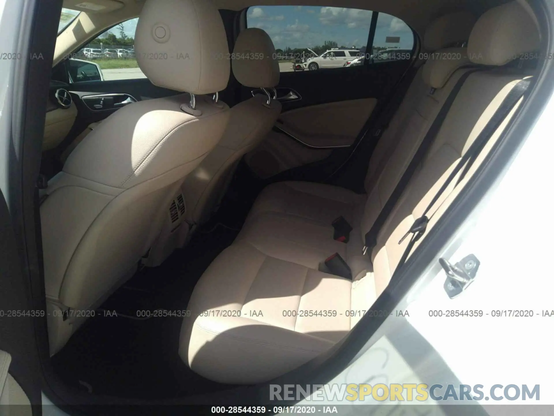 8 Photograph of a damaged car WDCTG4EBXKU000863 MERCEDES-BENZ GLA 2019