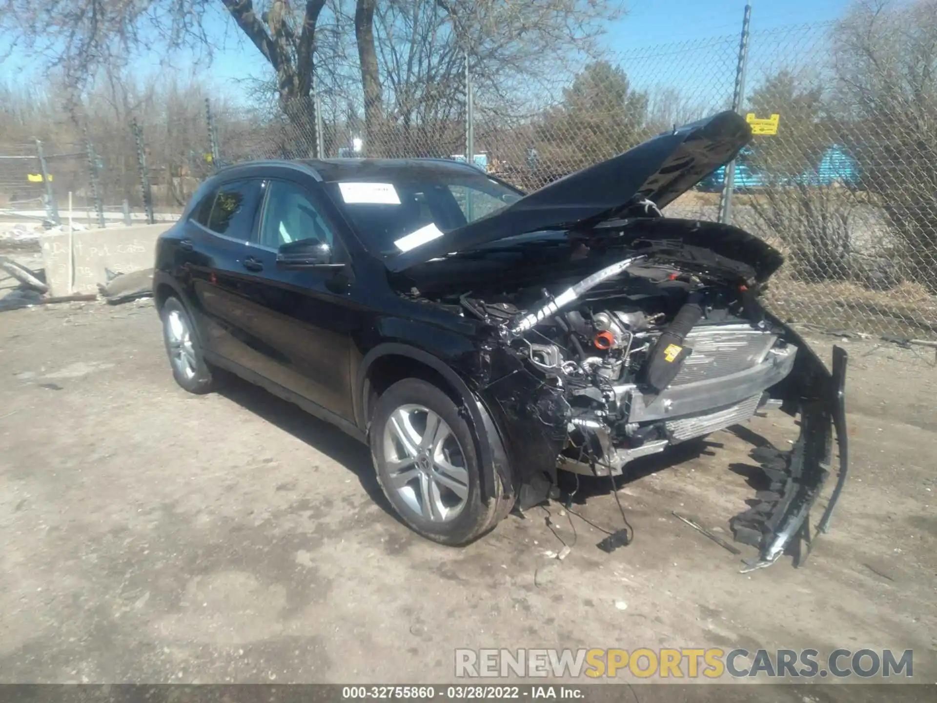 1 Photograph of a damaged car WDCTG4GB3KJ547410 MERCEDES-BENZ GLA 2019