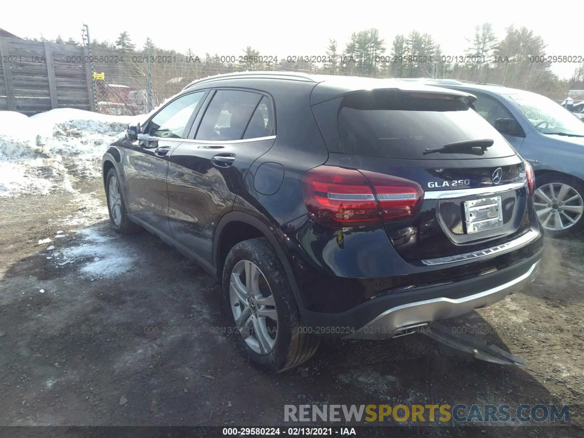 3 Photograph of a damaged car WDCTG4GB3KU019784 MERCEDES-BENZ GLA 2019