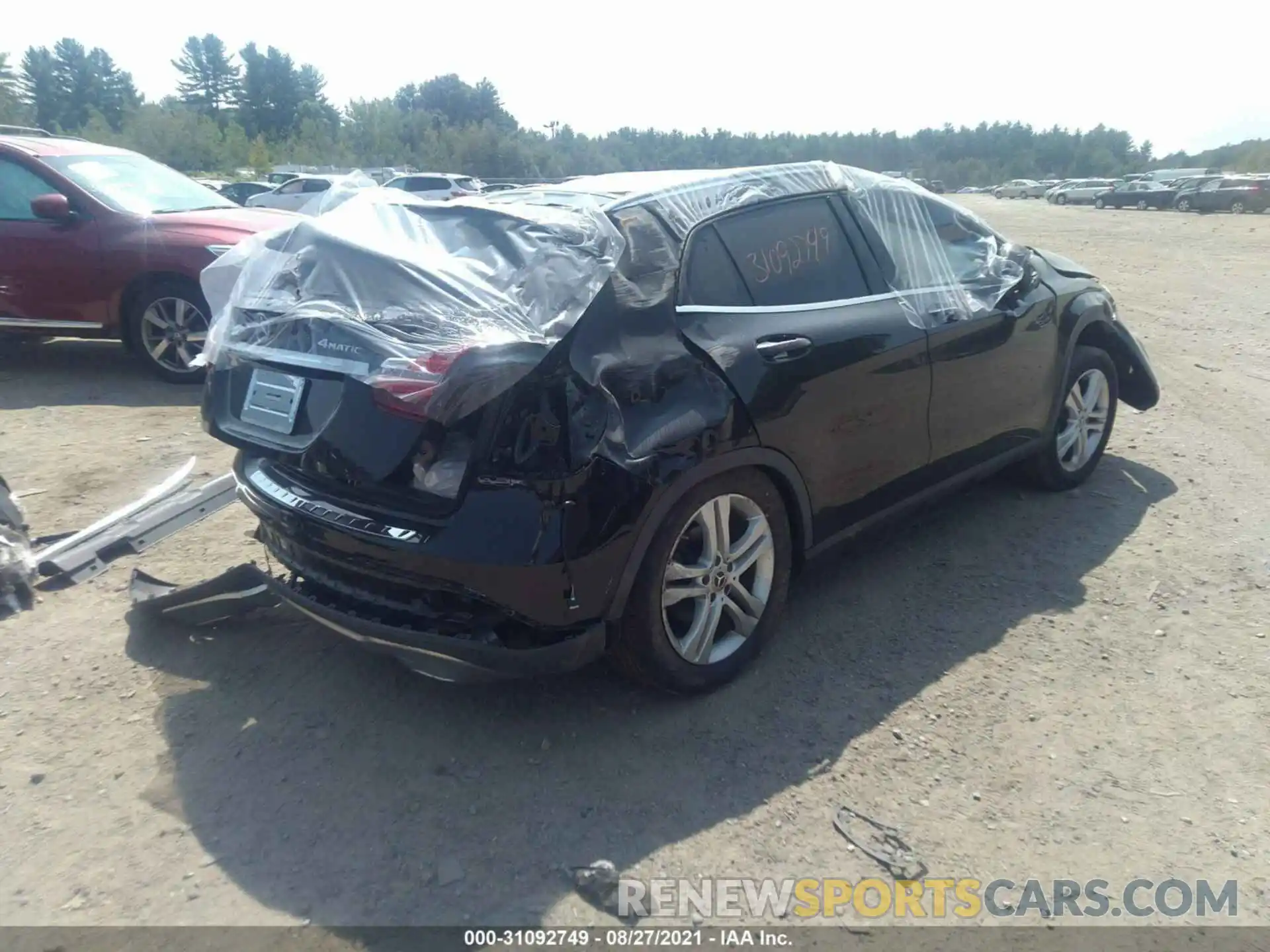 4 Photograph of a damaged car WDCTG4GB5KJ544587 MERCEDES-BENZ GLA 2019