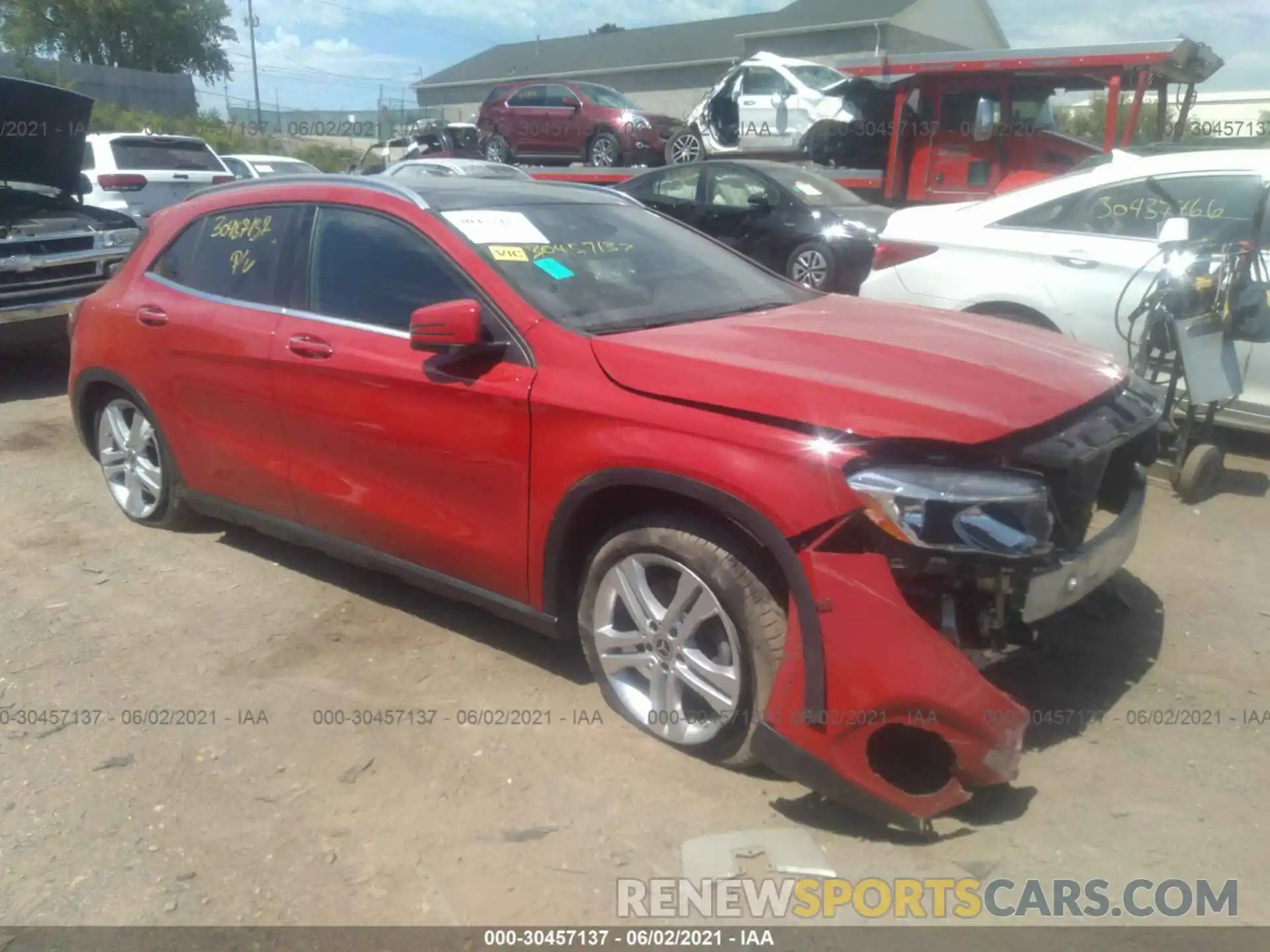 1 Photograph of a damaged car WDCTG4GB5KJ583616 MERCEDES-BENZ GLA 2019