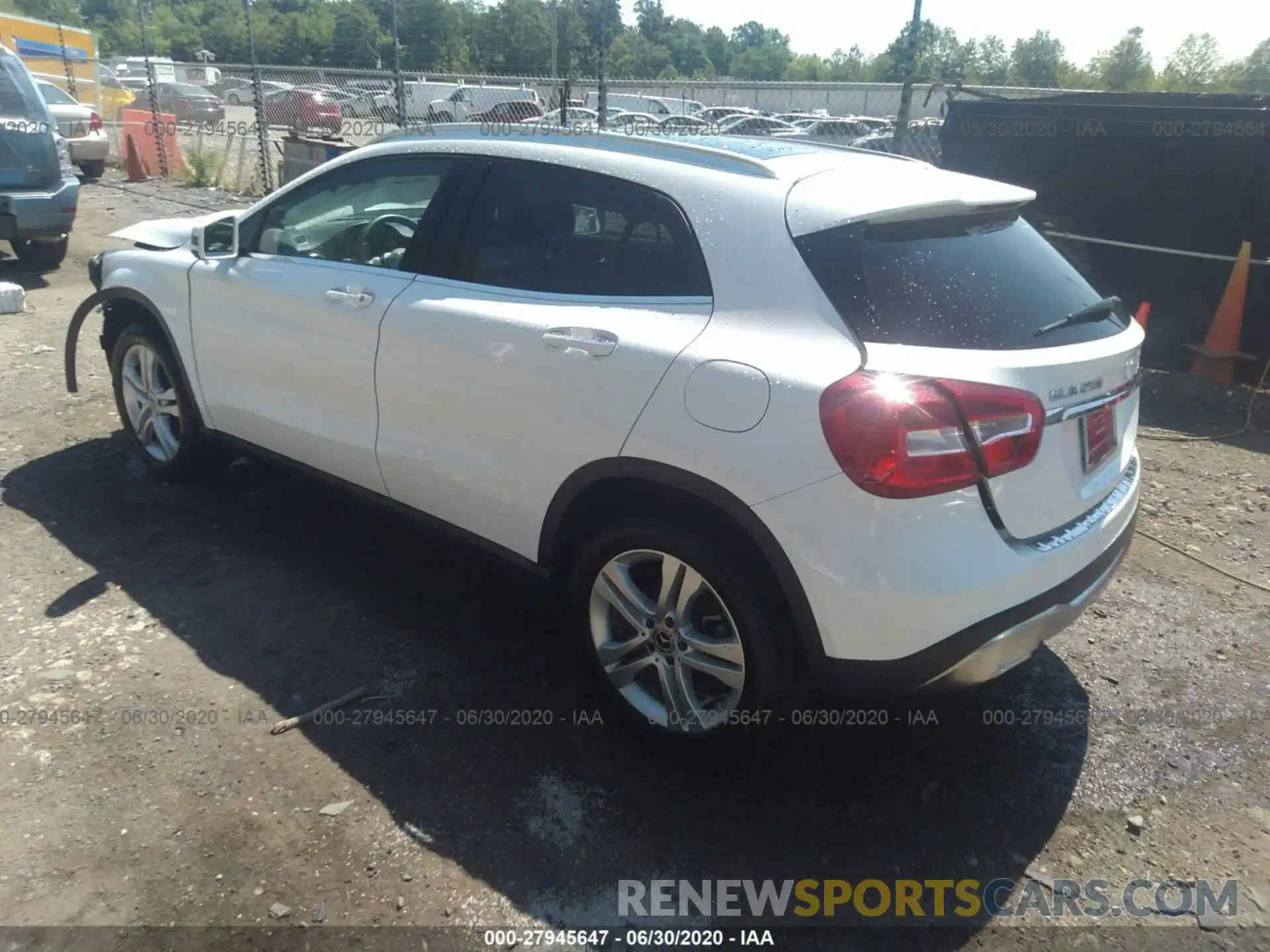 3 Photograph of a damaged car WDCTG4GB6KJ582233 MERCEDES-BENZ GLA 2019