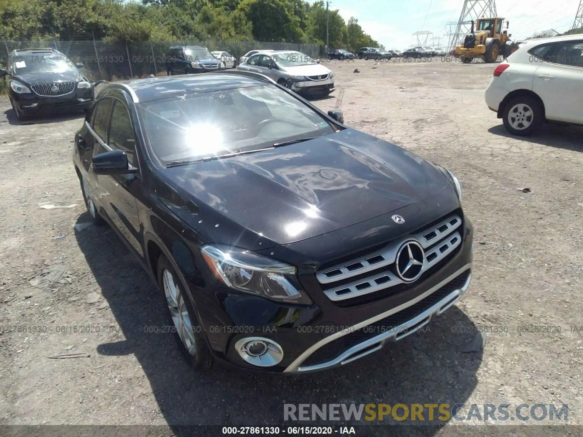 1 Photograph of a damaged car WDCTG4GB8KJ584890 MERCEDES-BENZ GLA 2019