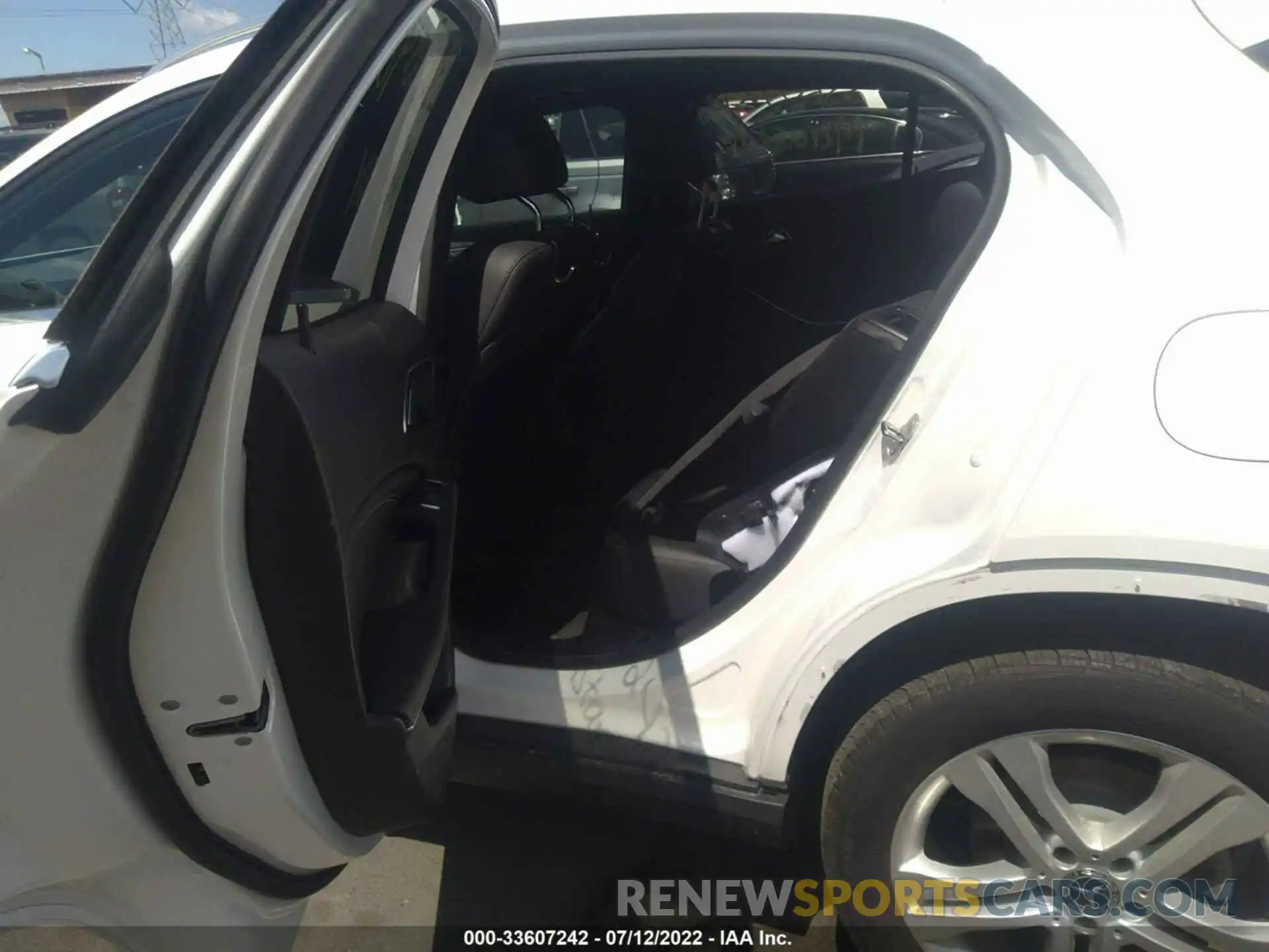 8 Photograph of a damaged car WDCTG4GBXKJ590657 MERCEDES-BENZ GLA 2019