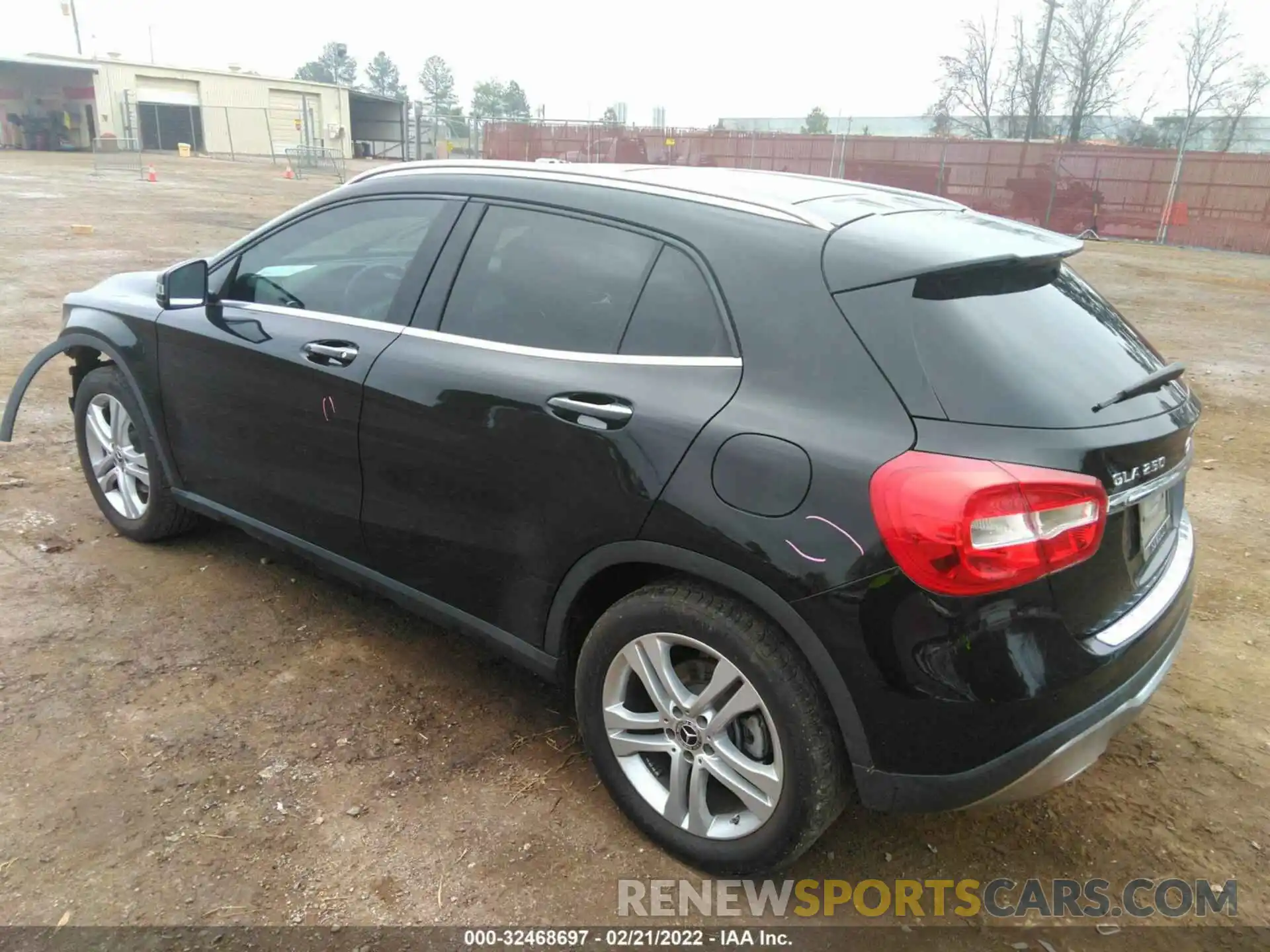 3 Photograph of a damaged car WDCTG4EB3LU023287 MERCEDES-BENZ GLA 2020