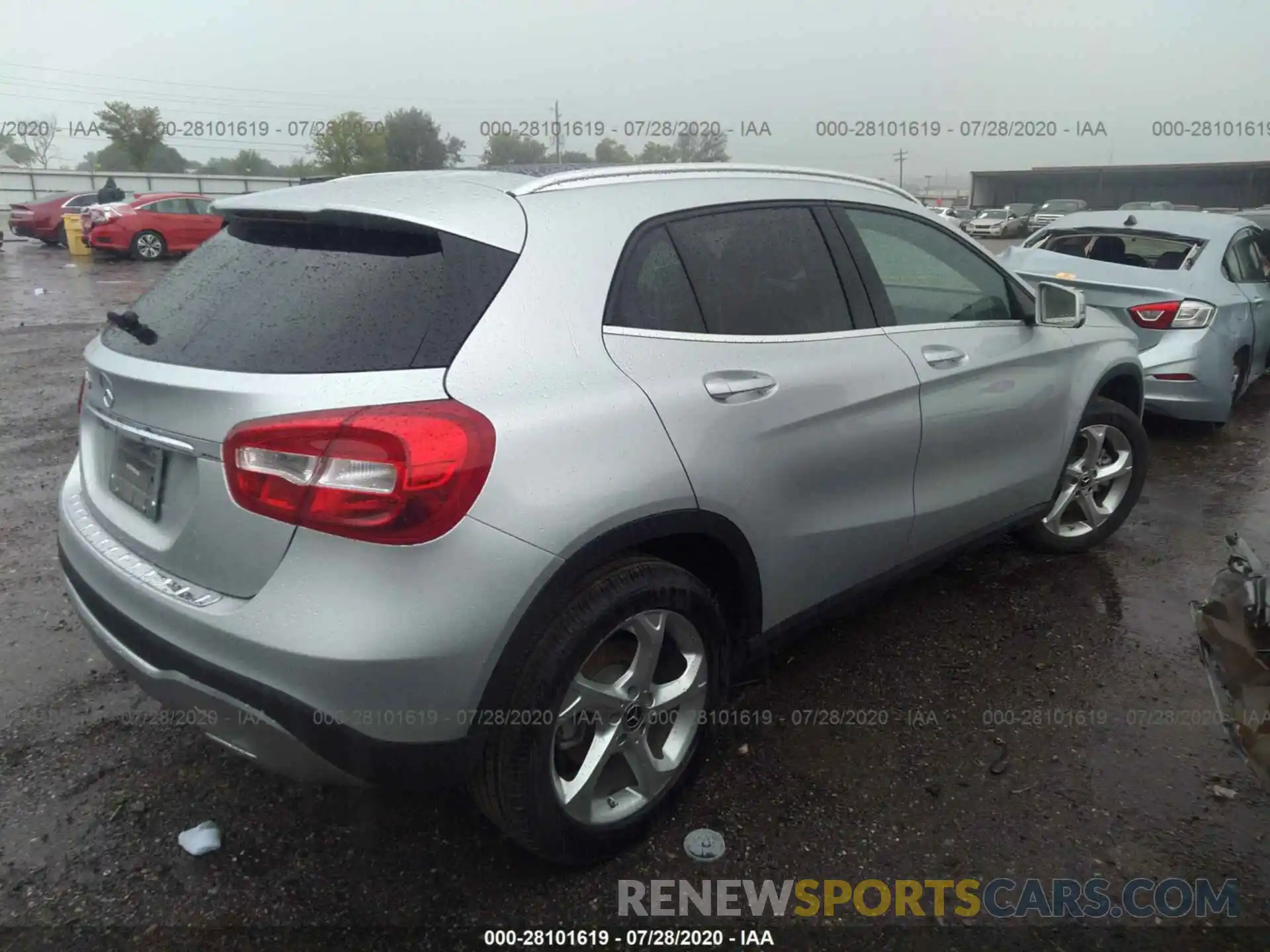 4 Photograph of a damaged car WDCTG4EB3LU023323 MERCEDES-BENZ GLA 2020