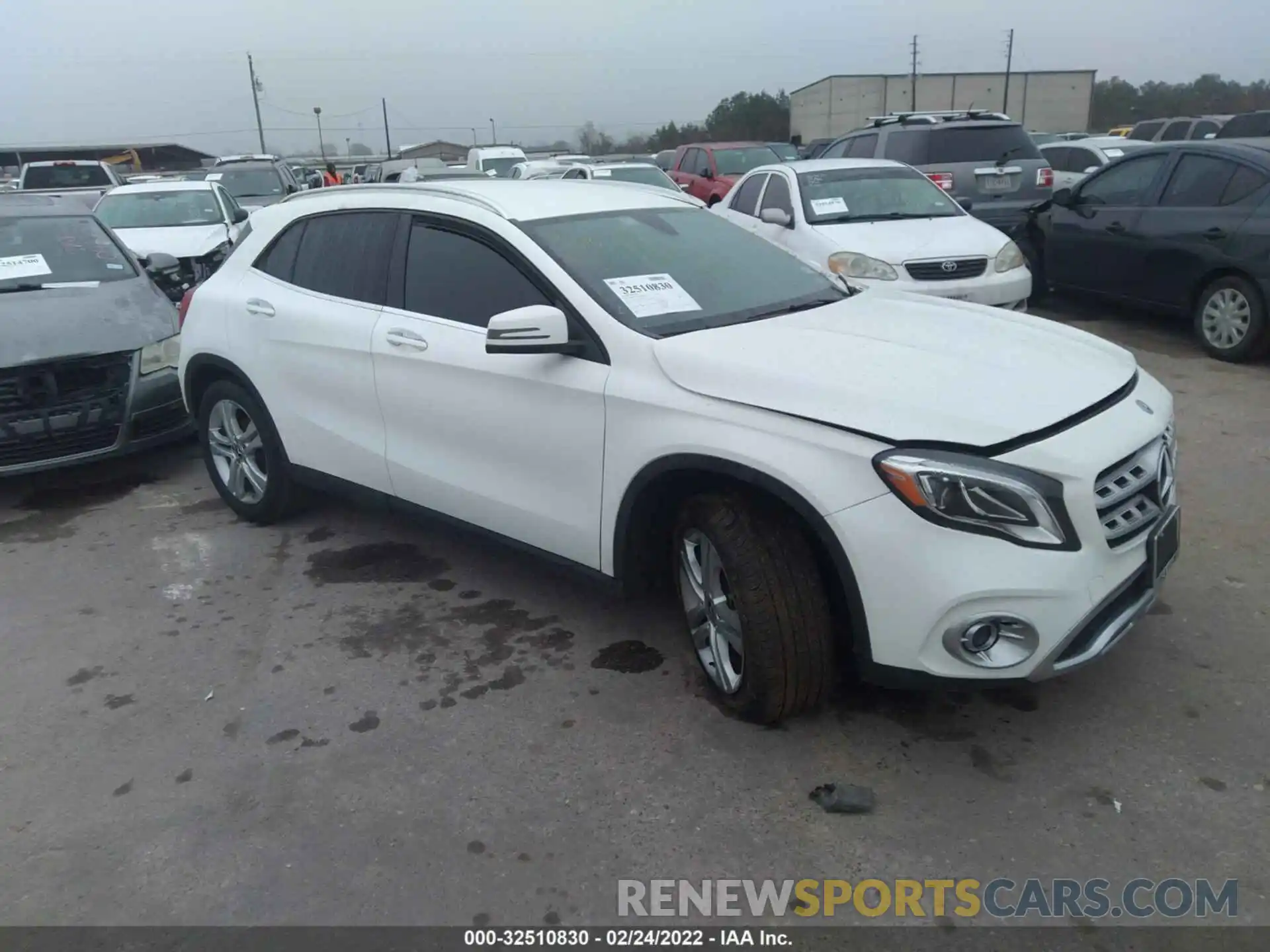 1 Photograph of a damaged car WDCTG4EB6LU026099 MERCEDES-BENZ GLA 2020