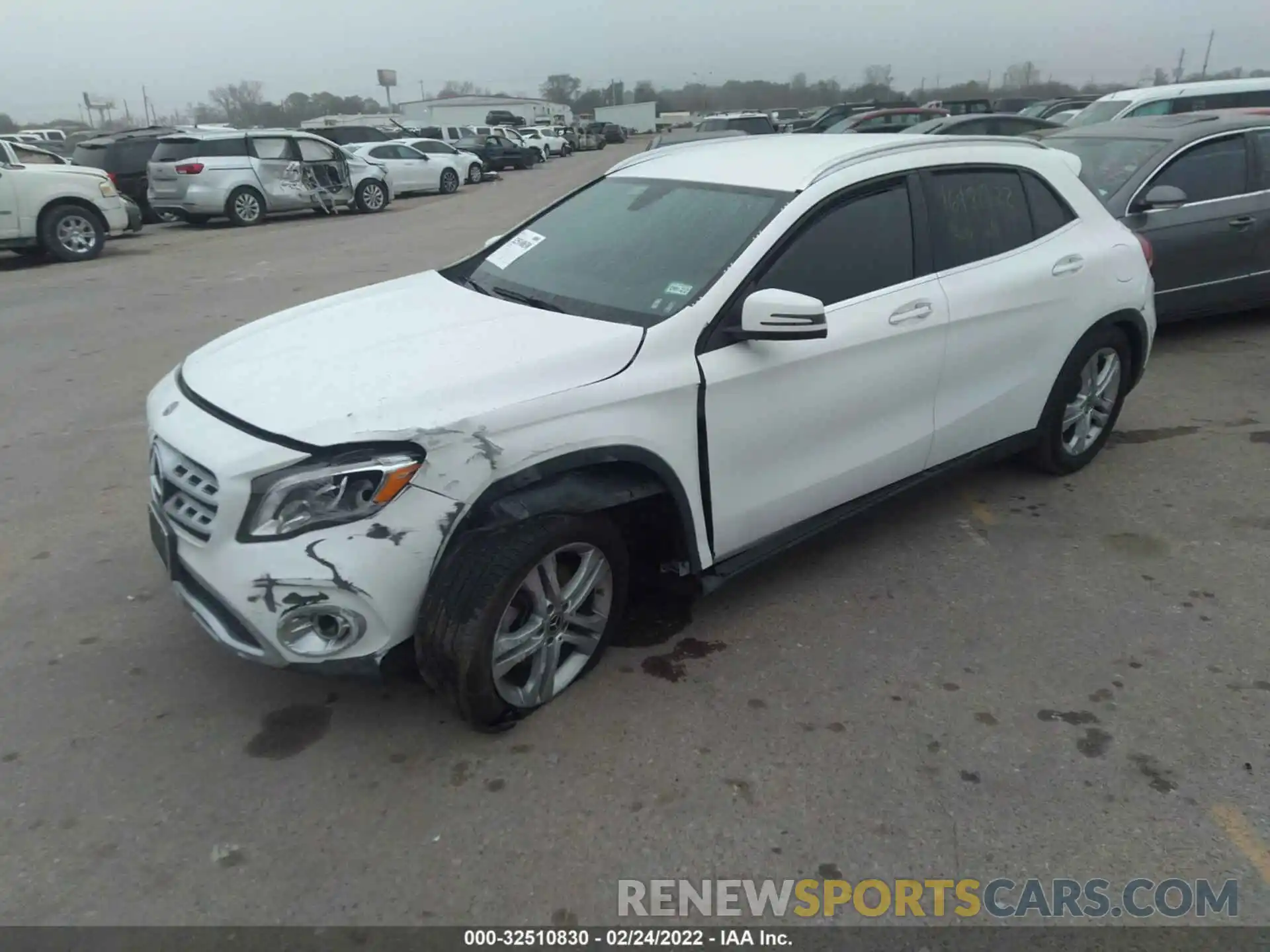 2 Photograph of a damaged car WDCTG4EB6LU026099 MERCEDES-BENZ GLA 2020