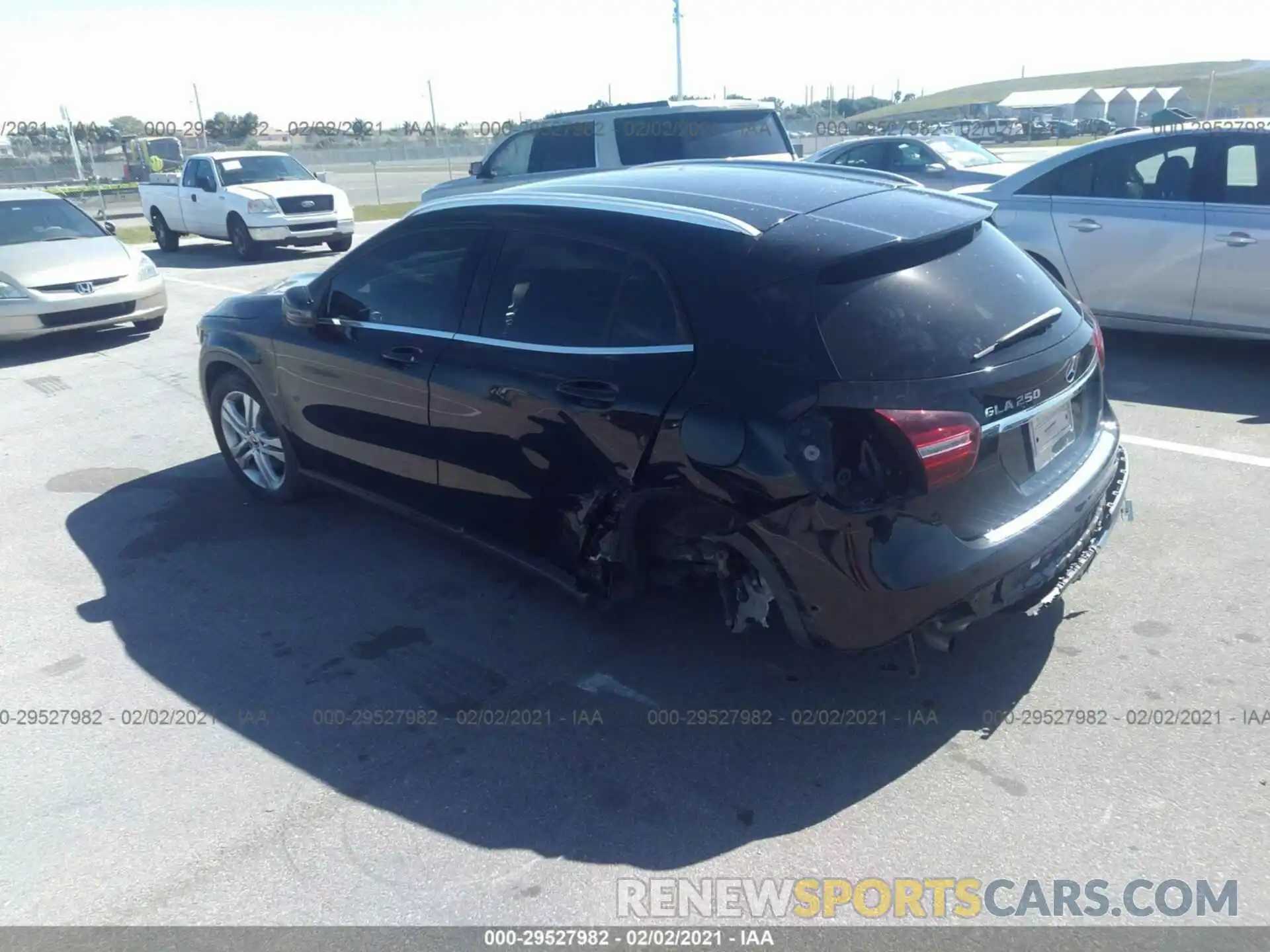 3 Photograph of a damaged car WDCTG4EB9LU021351 MERCEDES-BENZ GLA 2020