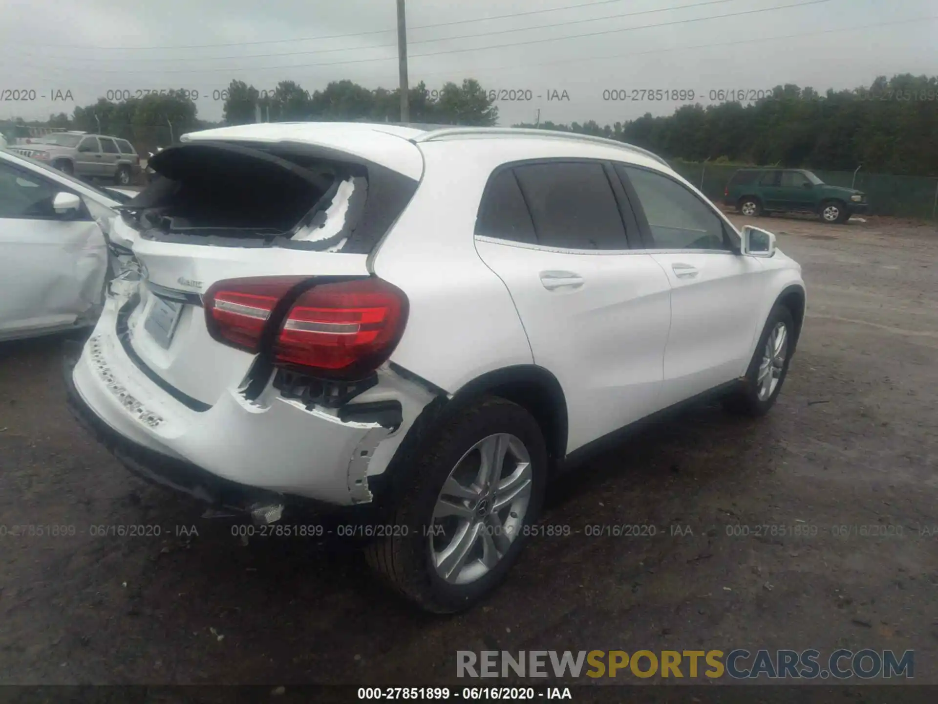 4 Photograph of a damaged car WDCTG4GB5LU027869 MERCEDES-BENZ GLA 2020