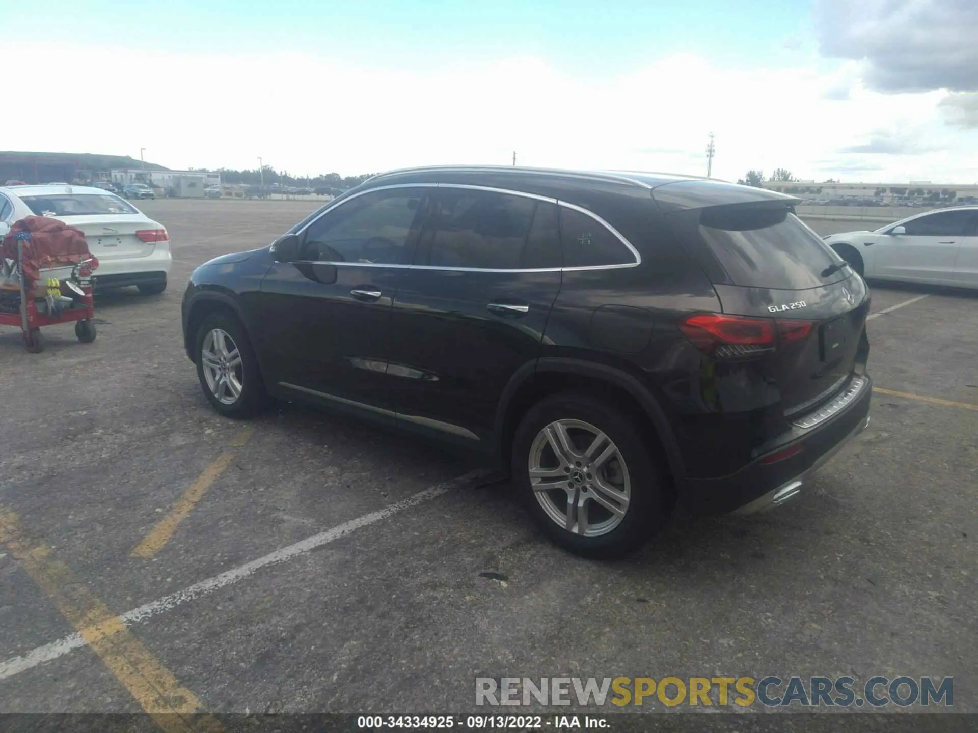 3 Photograph of a damaged car W1N4N4GB1MJ205398 MERCEDES-BENZ GLA 2021