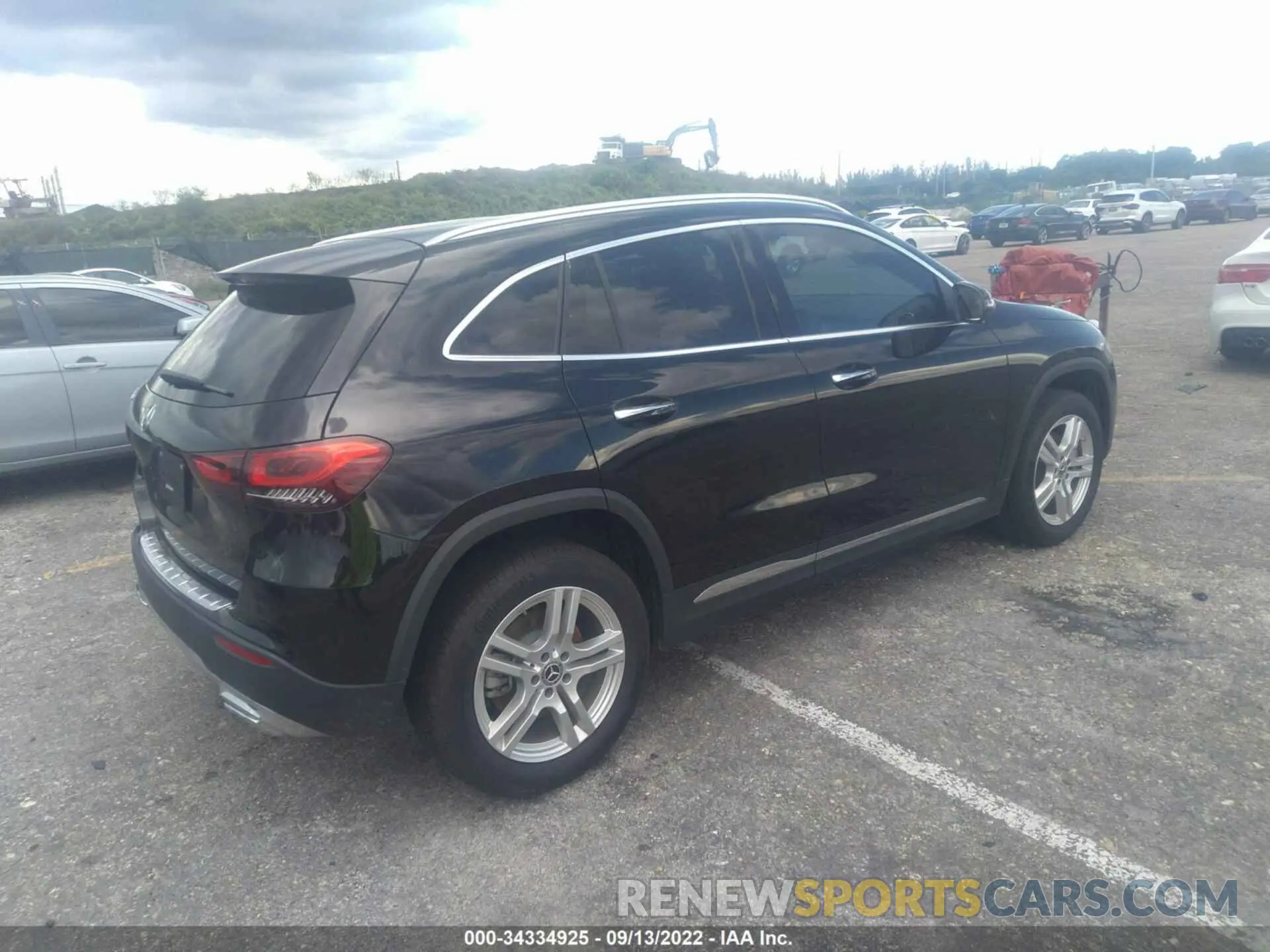 4 Photograph of a damaged car W1N4N4GB1MJ205398 MERCEDES-BENZ GLA 2021