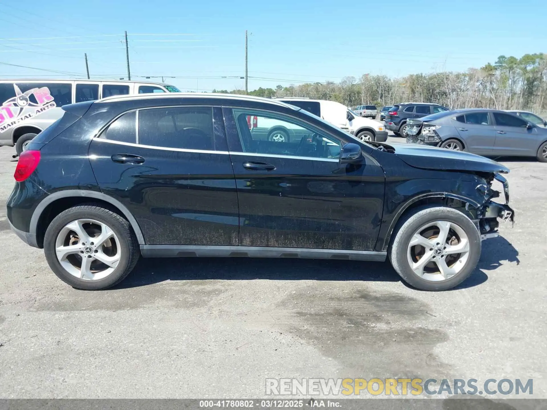 13 Photograph of a damaged car WDCTG4EB0KJ532883 MERCEDES-BENZ GLA 250 2019