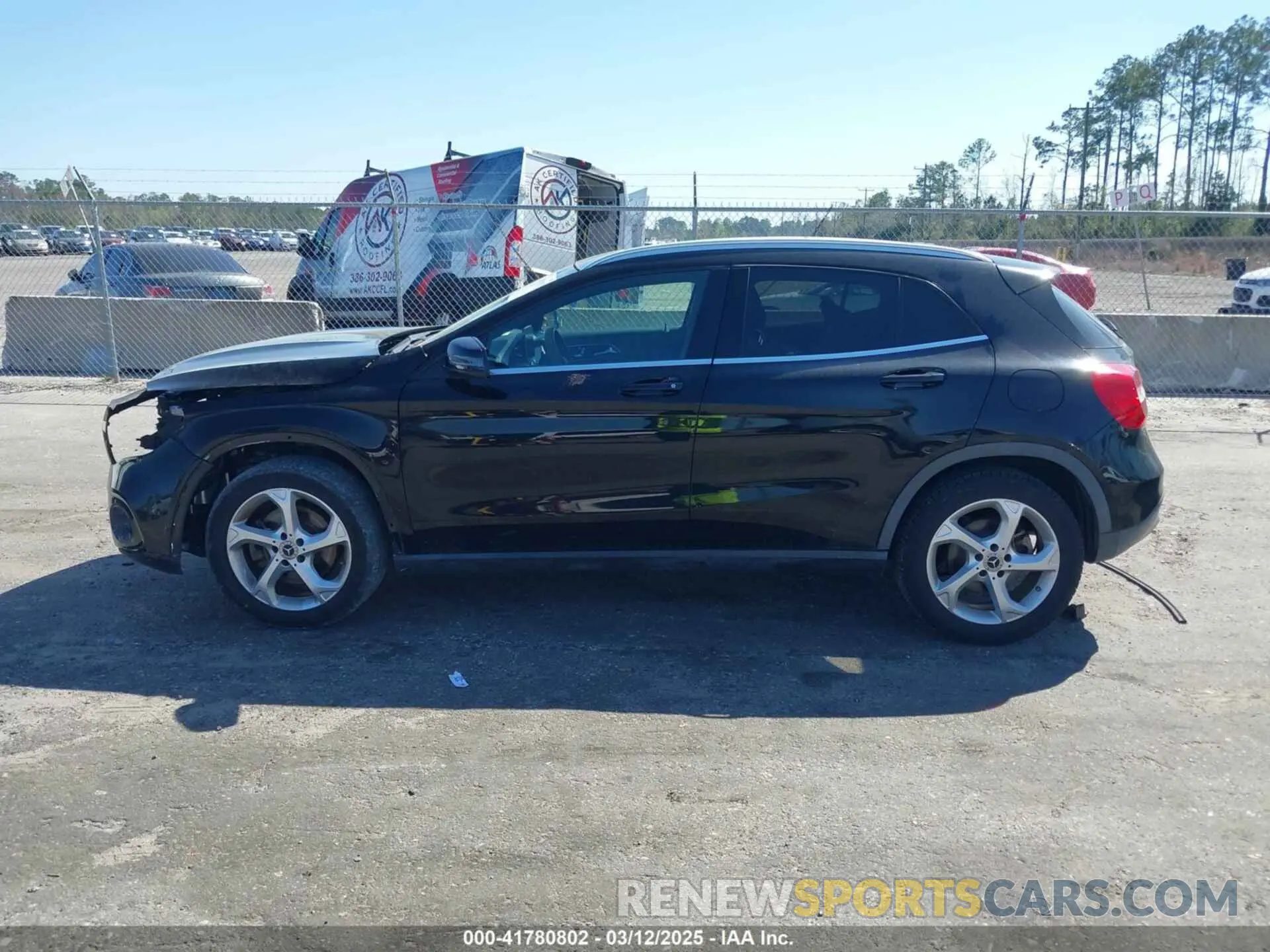 14 Photograph of a damaged car WDCTG4EB0KJ532883 MERCEDES-BENZ GLA 250 2019