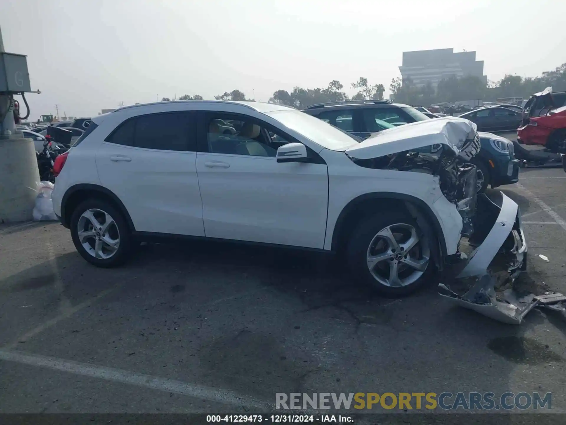 13 Photograph of a damaged car WDCTG4EB0KJ552289 MERCEDES-BENZ GLA 250 2019