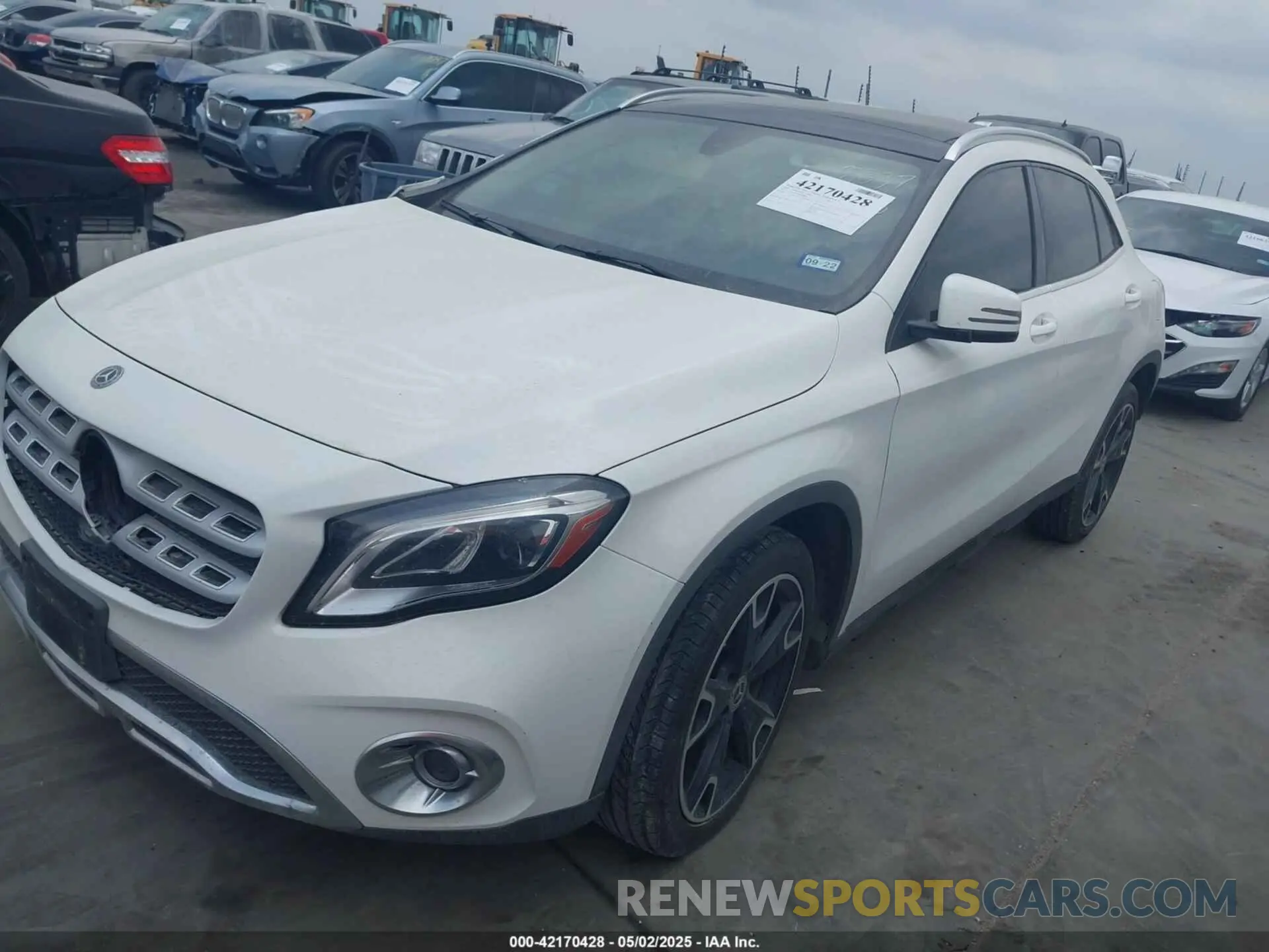 2 Photograph of a damaged car WDCTG4EB0KU000628 MERCEDES-BENZ GLA 250 2019