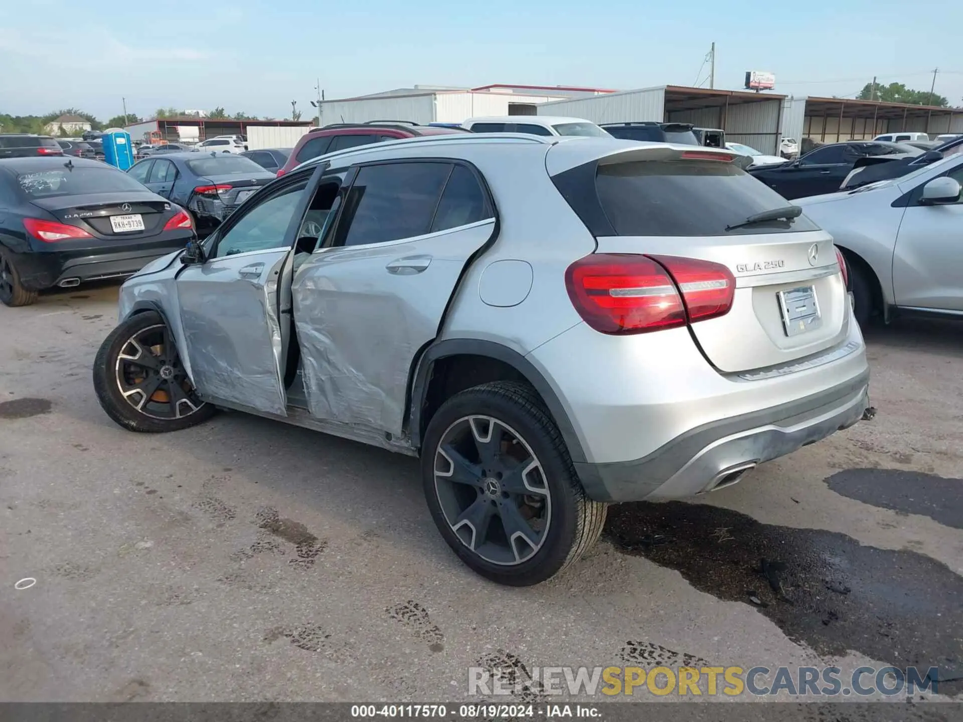 3 Photograph of a damaged car WDCTG4EB0KU020717 MERCEDES-BENZ GLA 250 2019